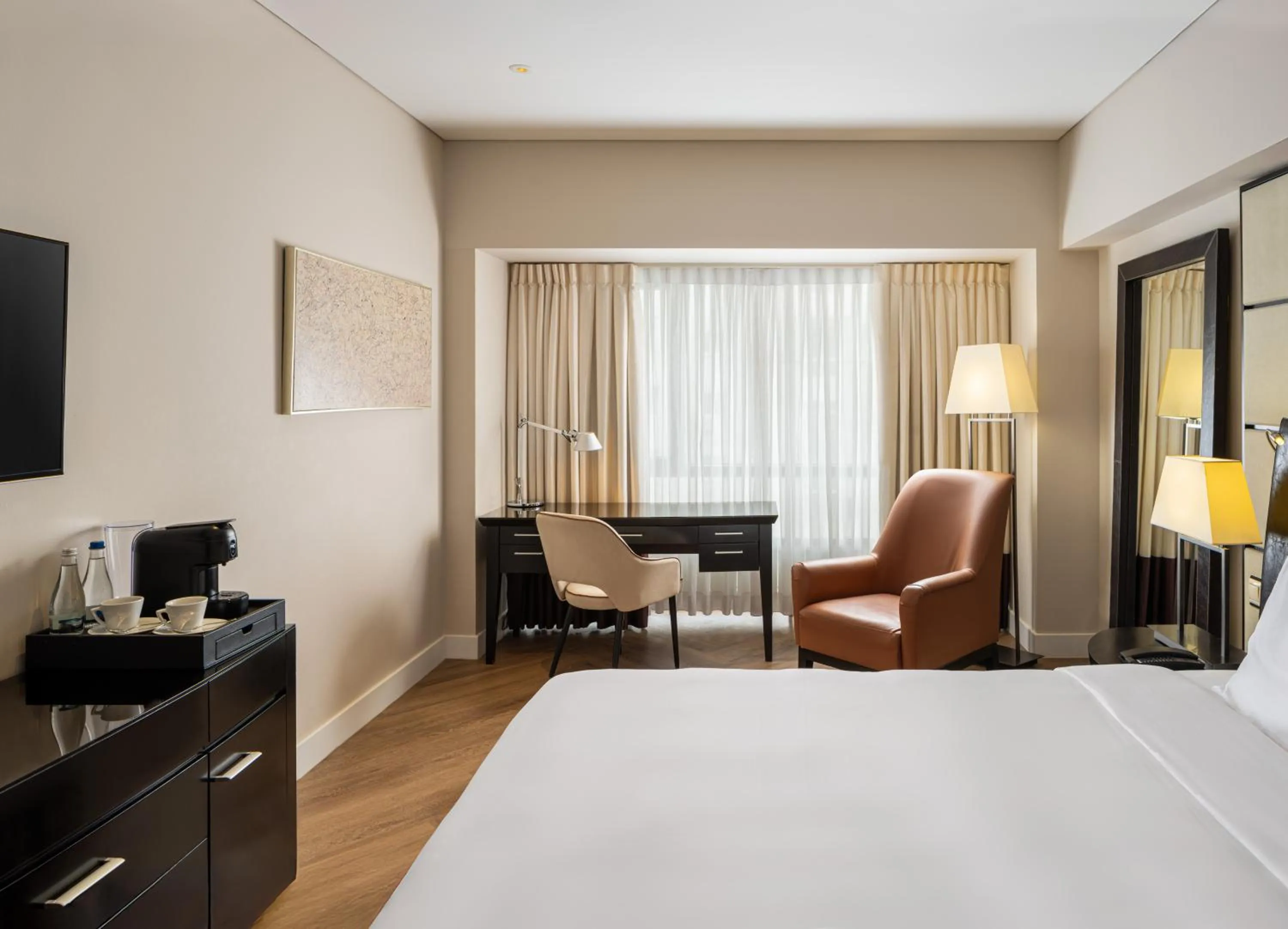 View (from property/room), Bed in Radisson Blu Hotel Bucharest