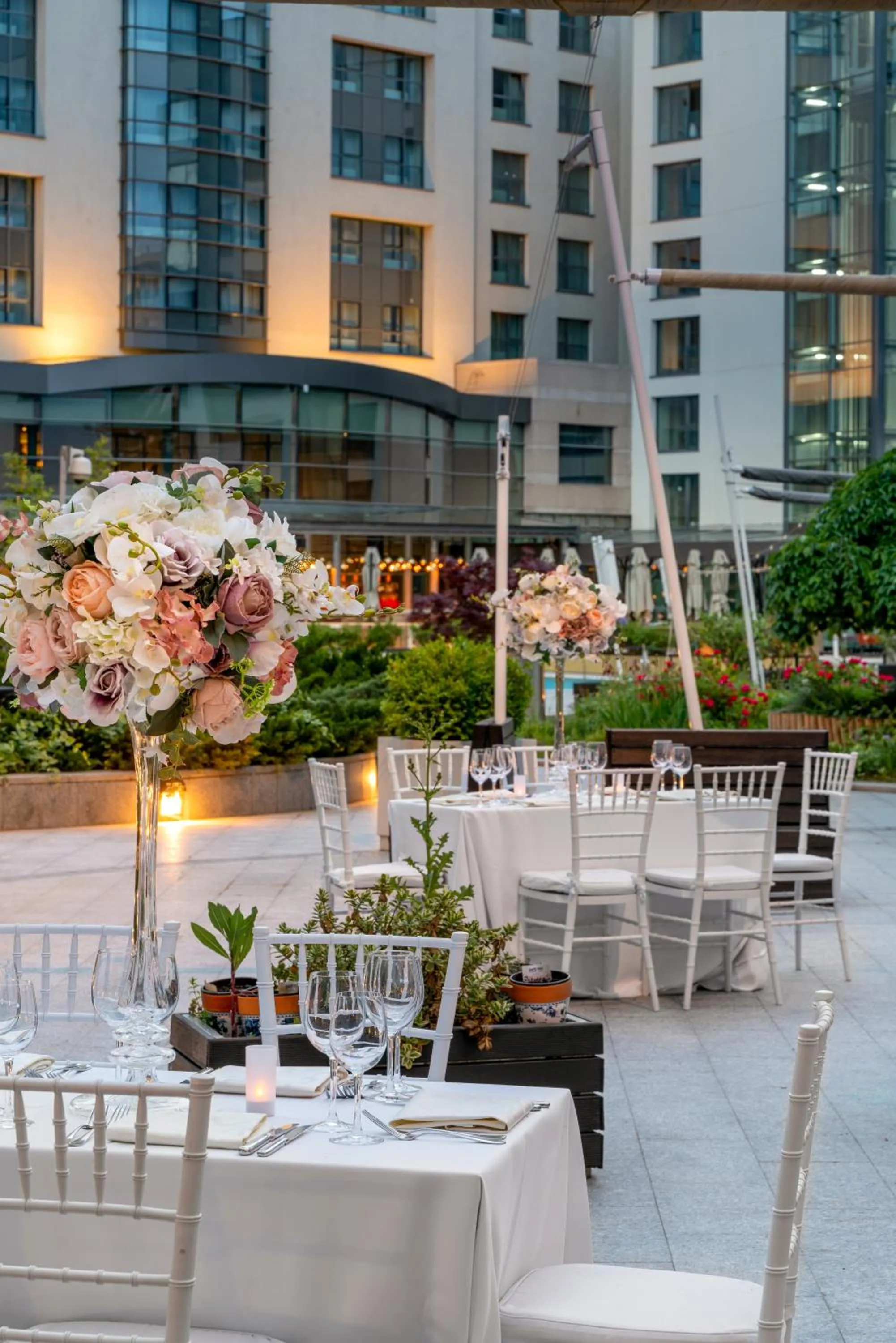 Garden in Radisson Blu Hotel Bucharest