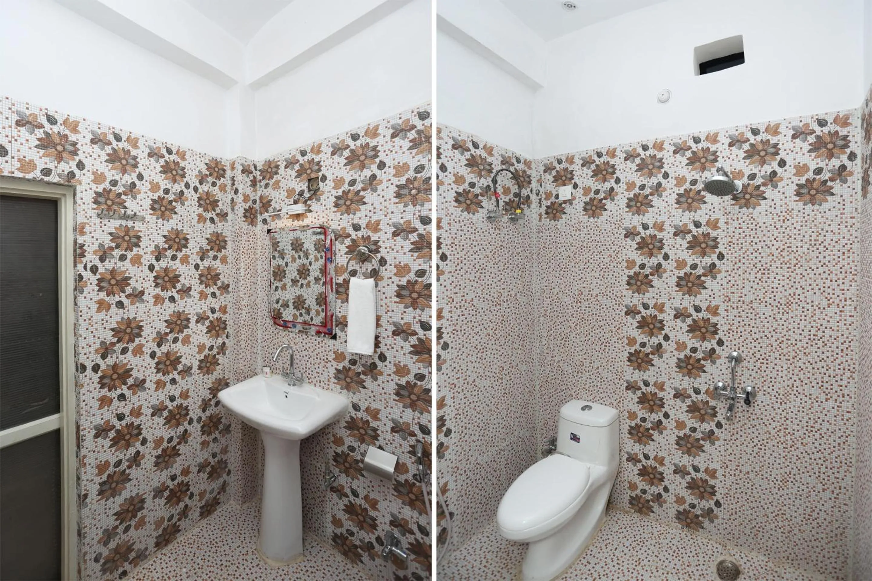 Bathroom in Super Collection-O Sara Grand Near Ram Manohar Lohia hospital