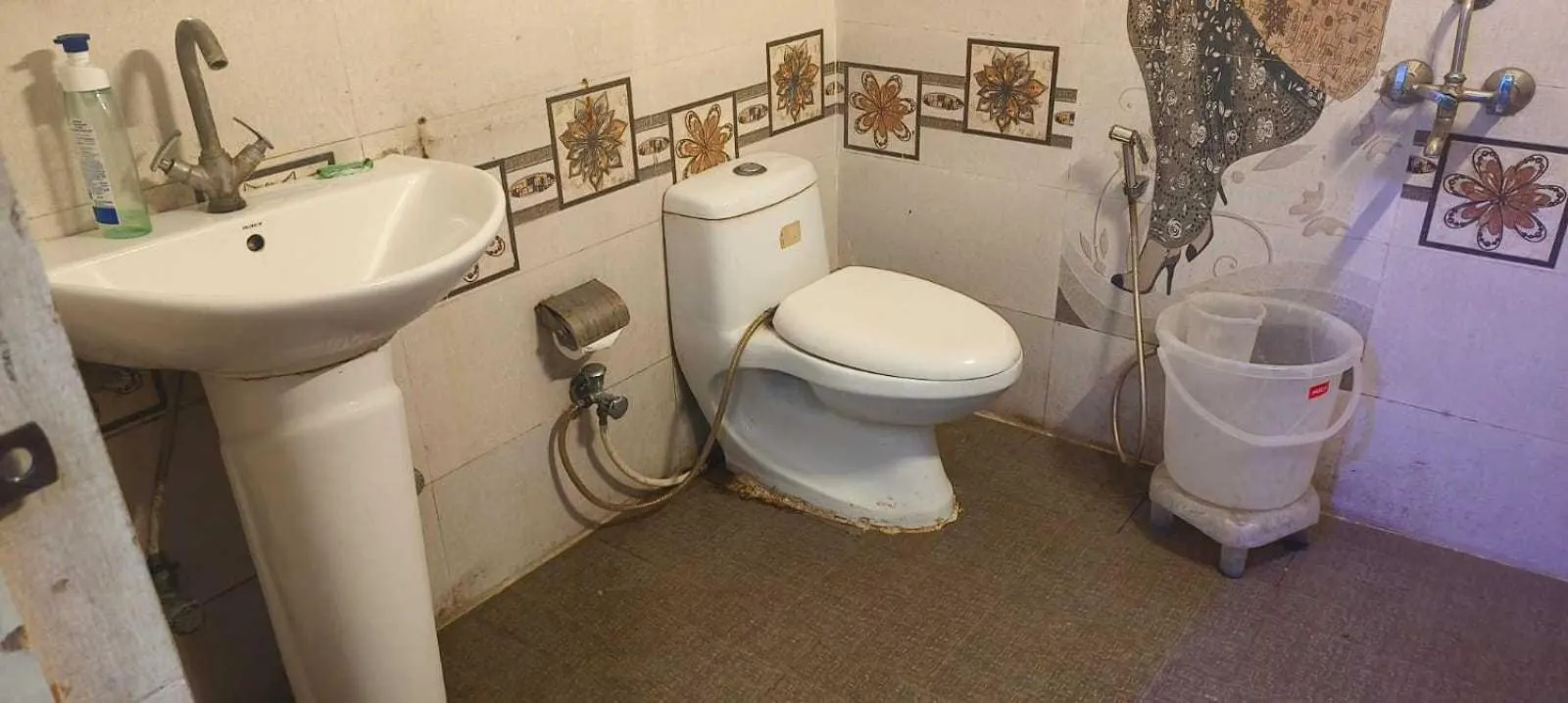 Bathroom in Super Collection-O Sara Grand Near Ram Manohar Lohia hospital