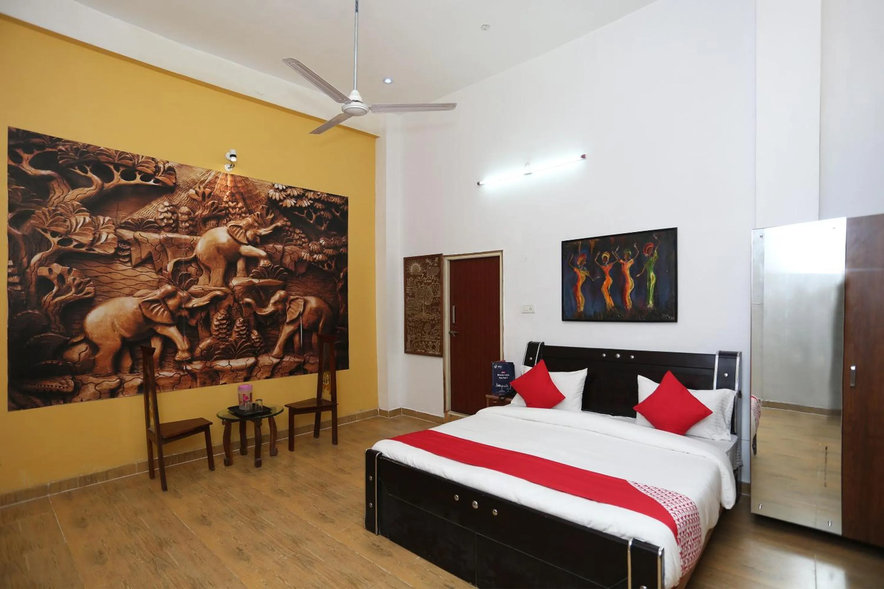 Bedroom, Bed in Super Collection-O Sara Grand Near Ram Manohar Lohia hospital