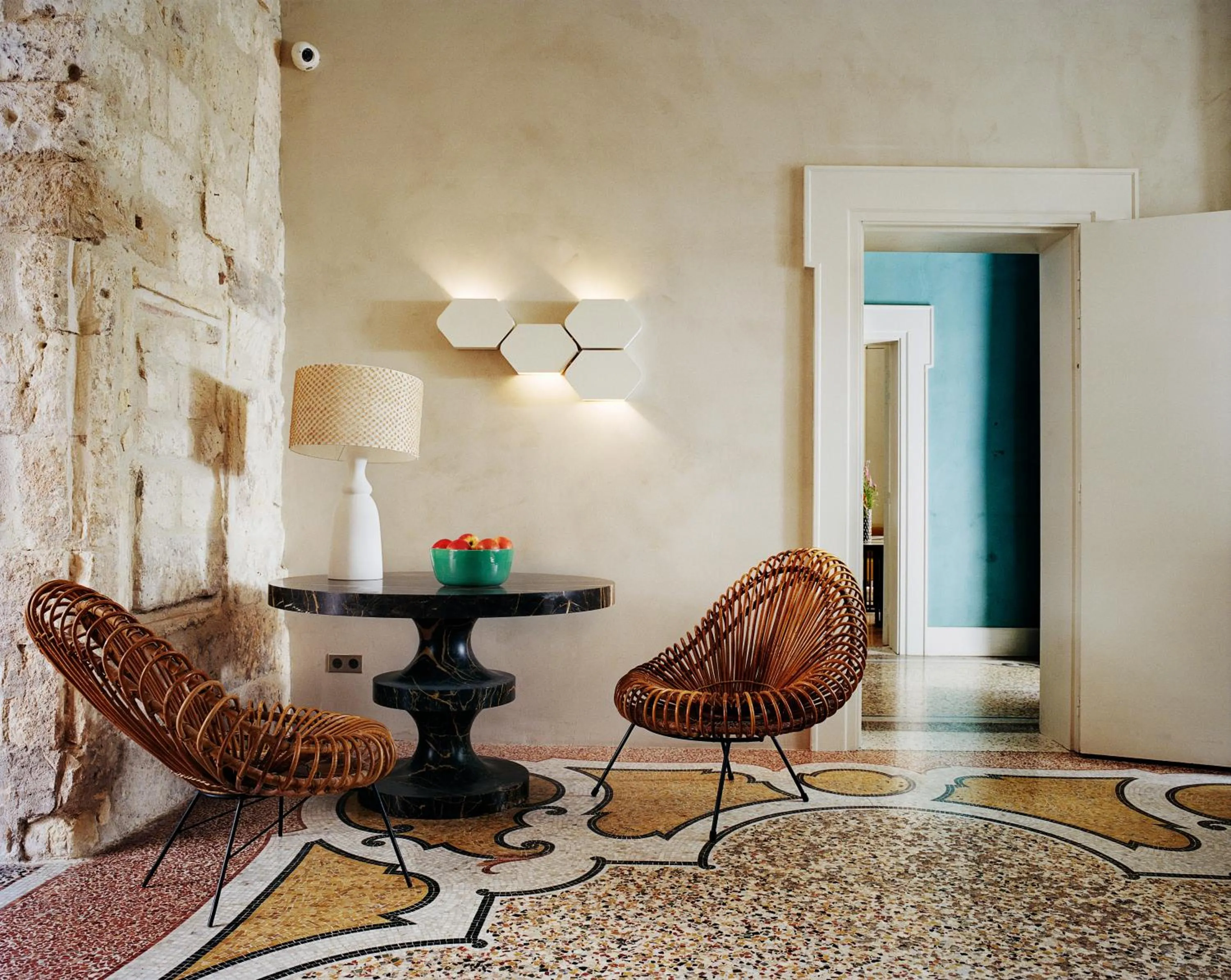 Decorative detail in Hôtel Du Cloître