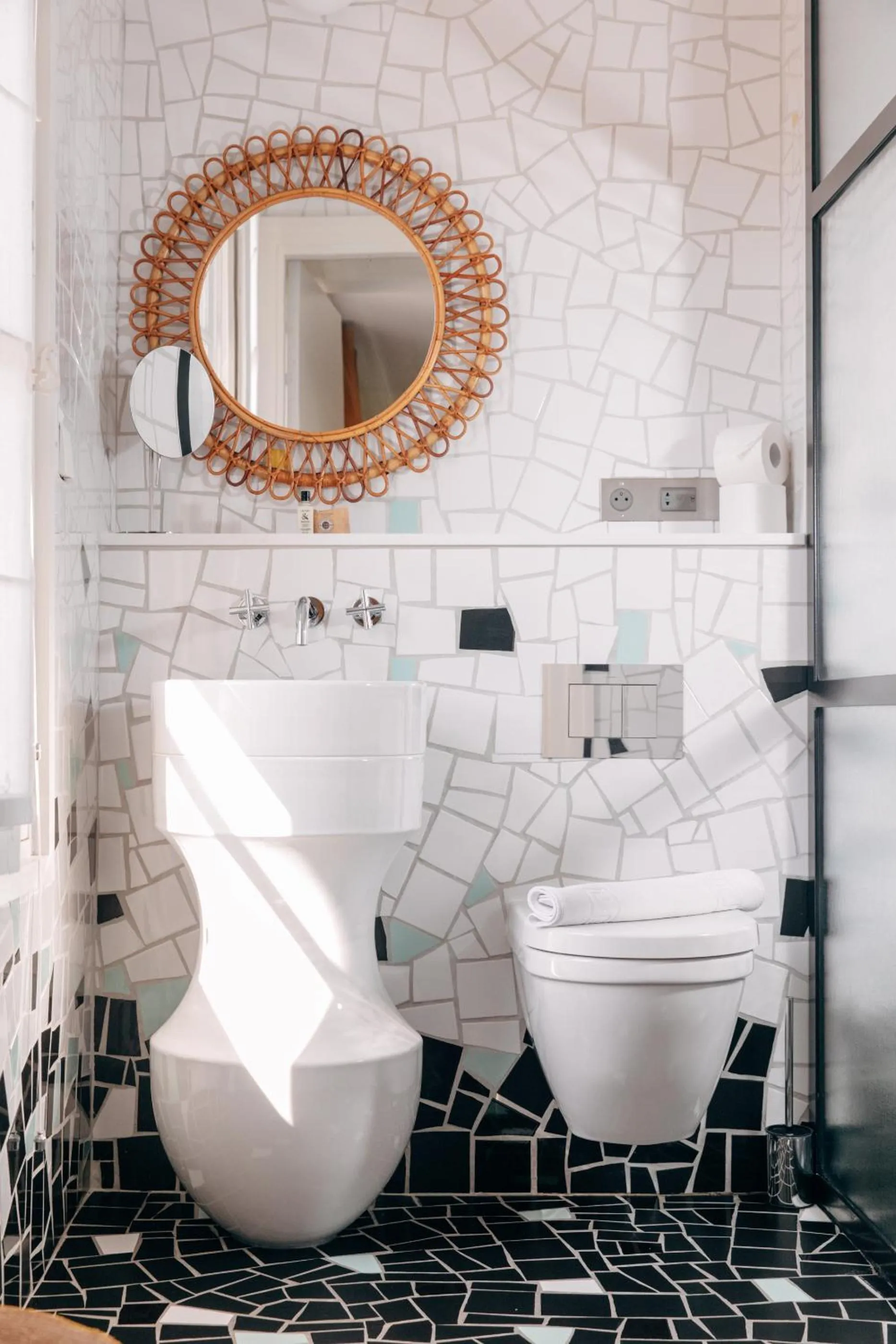 Bathroom in Hôtel Du Cloître