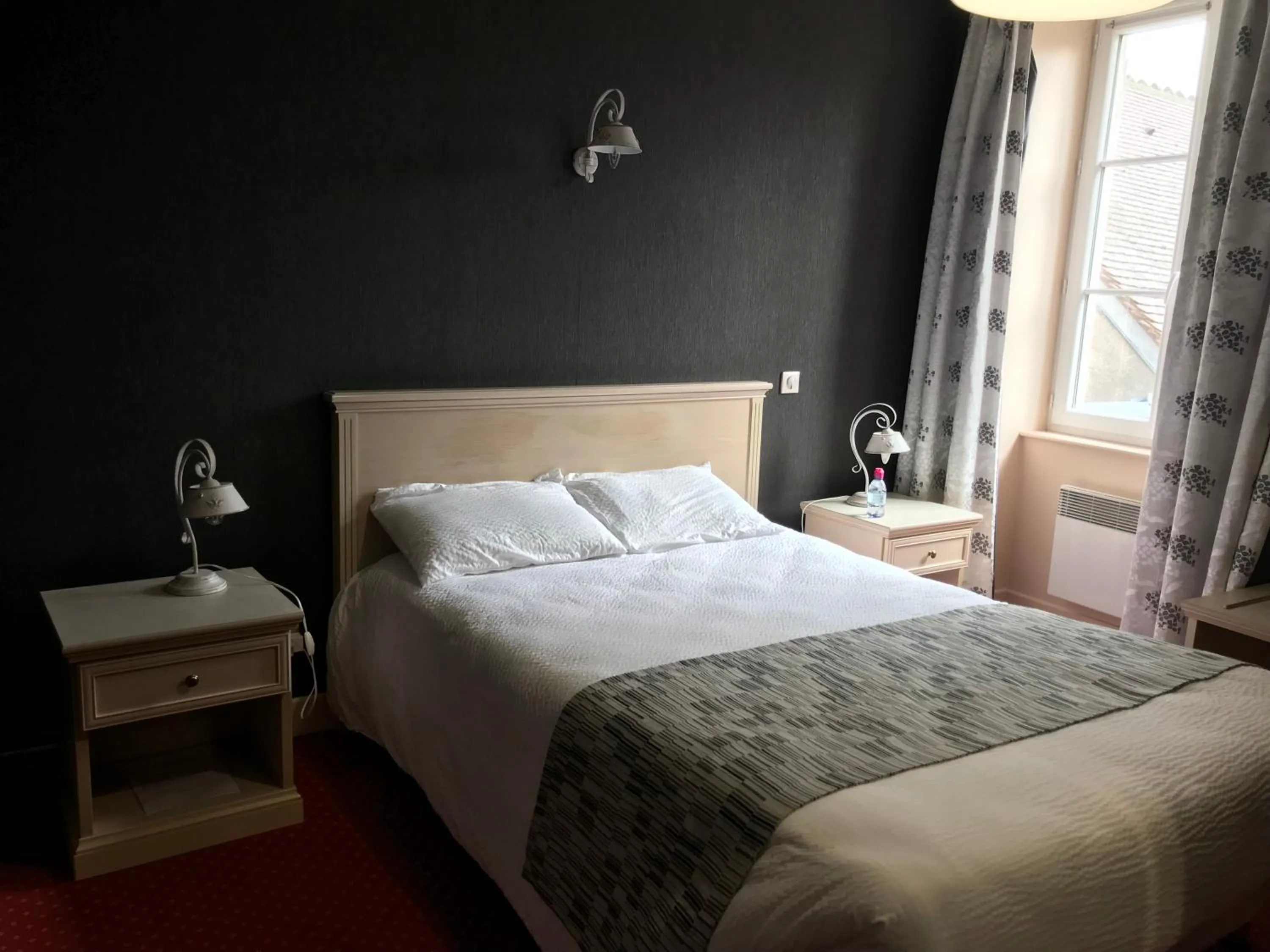 Photo of the whole room, Bed in Logis hotel Saint-Joseph