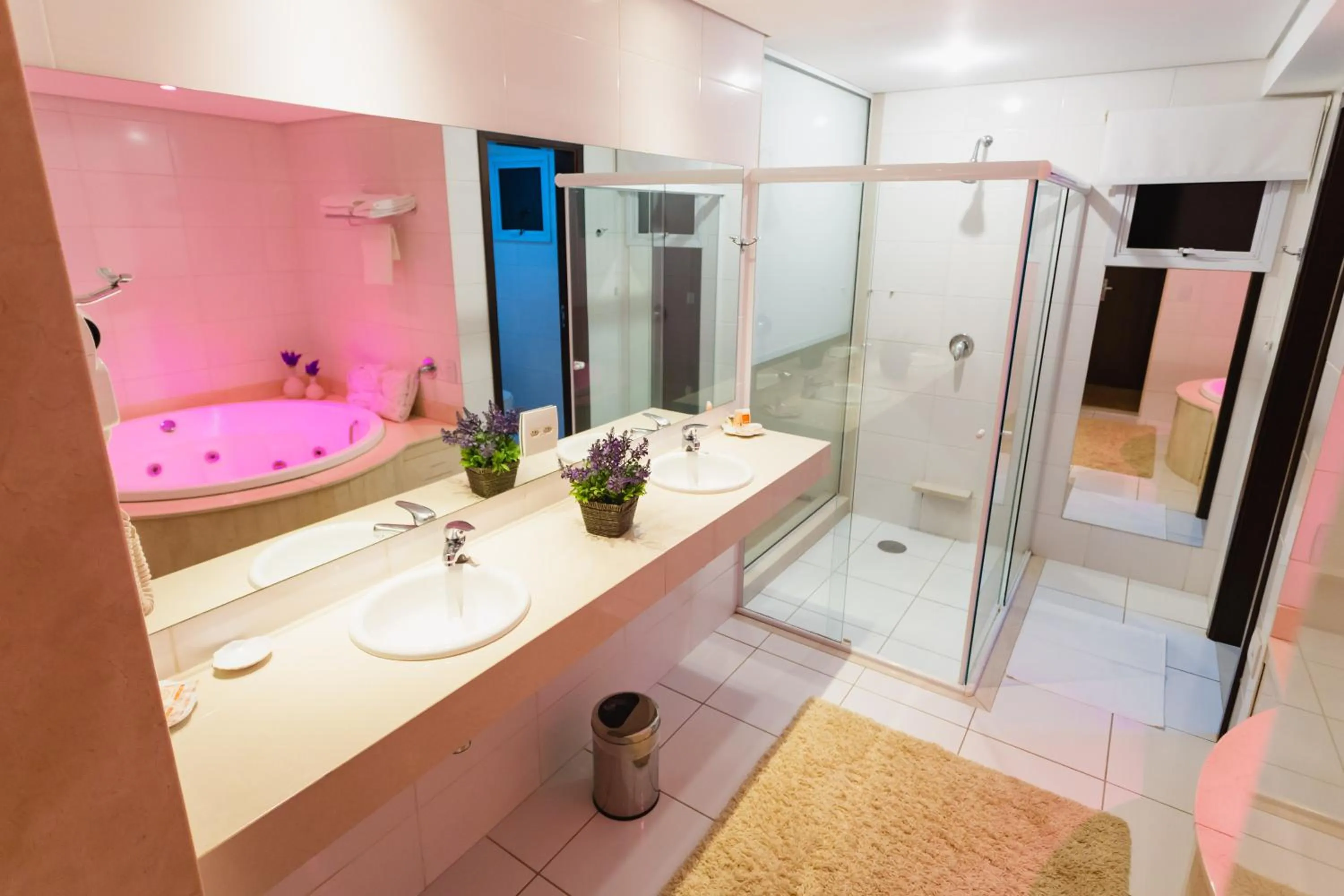 Hot Tub in JR Hotel Ribeirão Preto