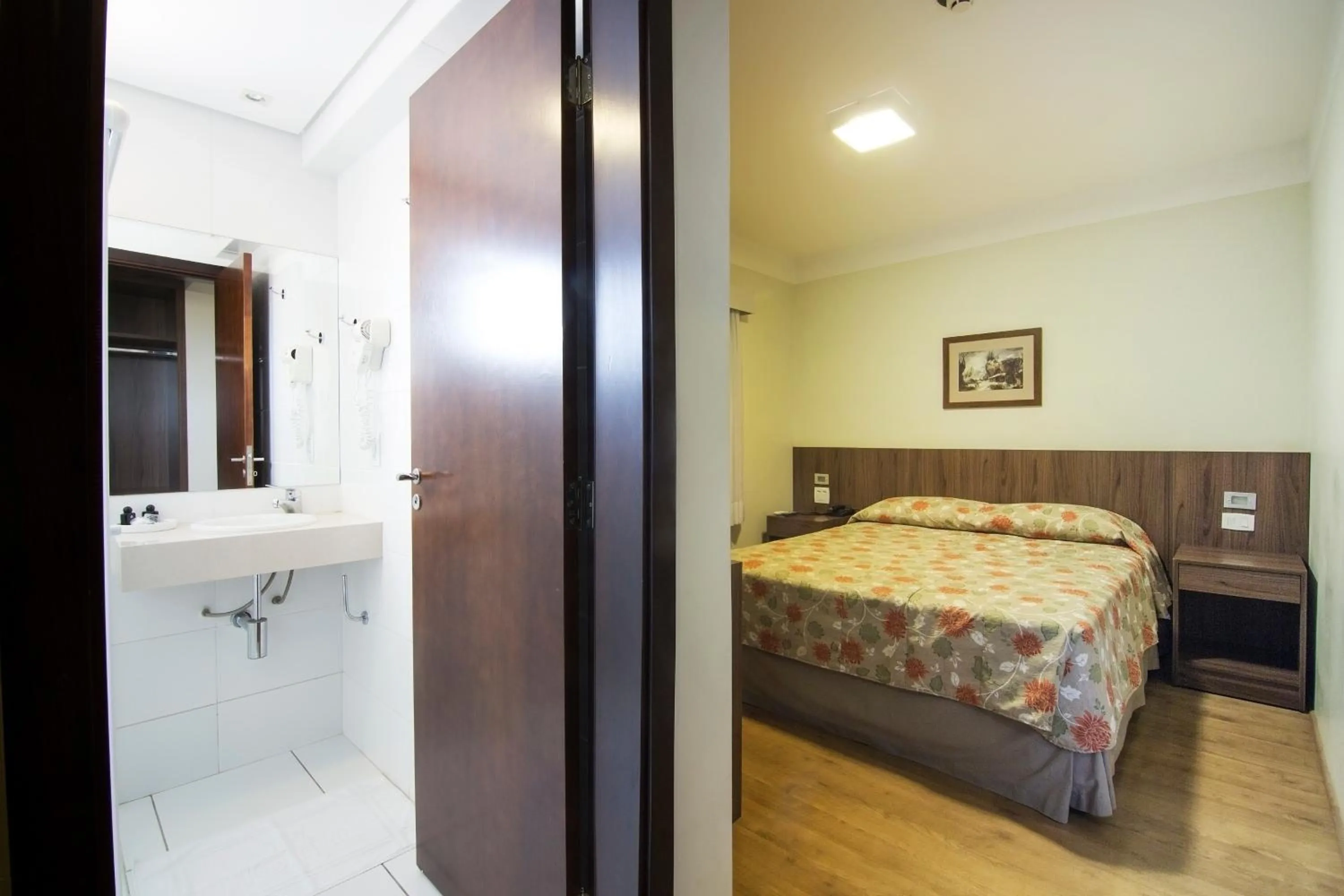 Bed in JR Hotel Ribeirão Preto