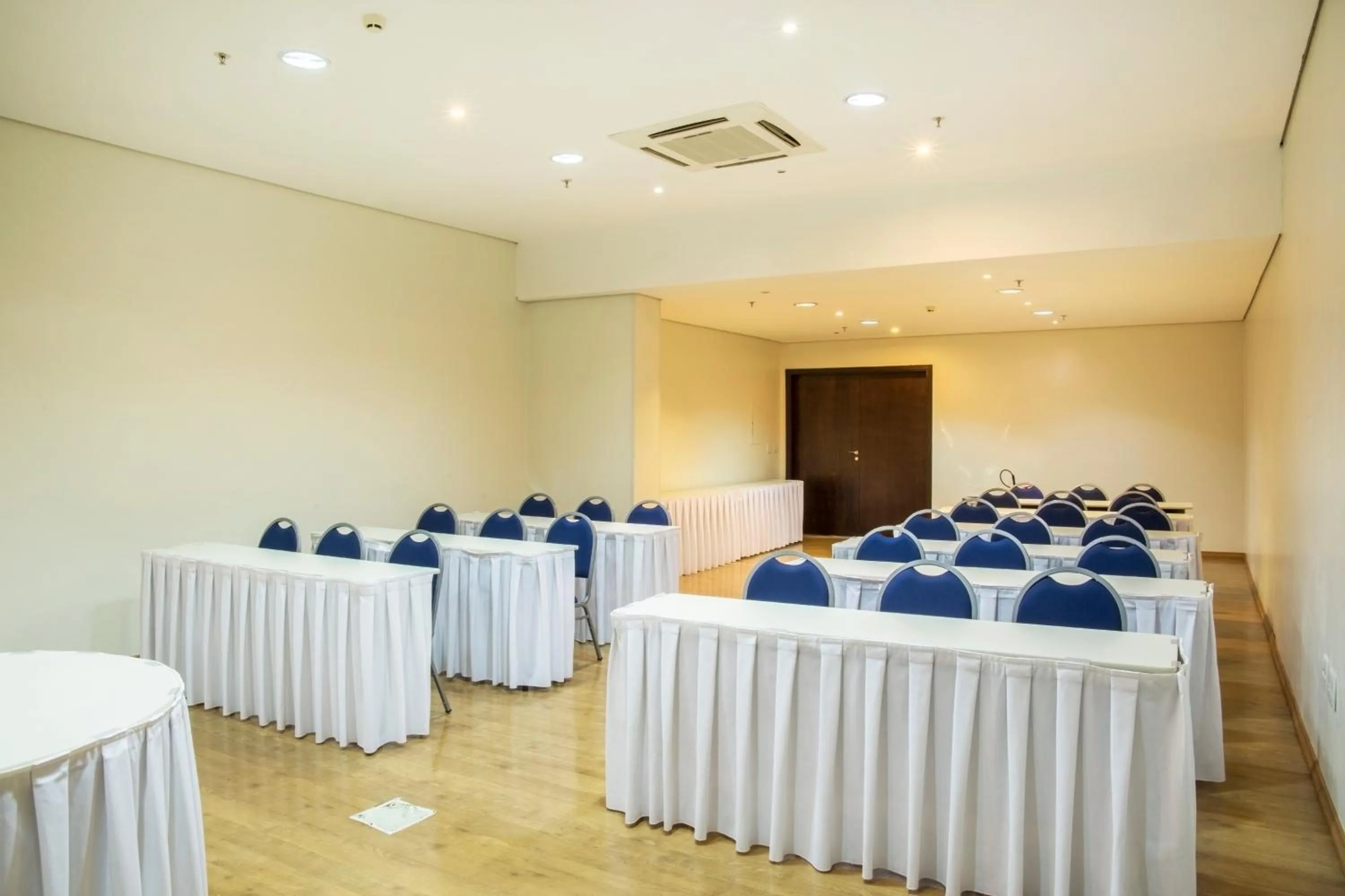 Business facilities in JR Hotel Ribeirão Preto