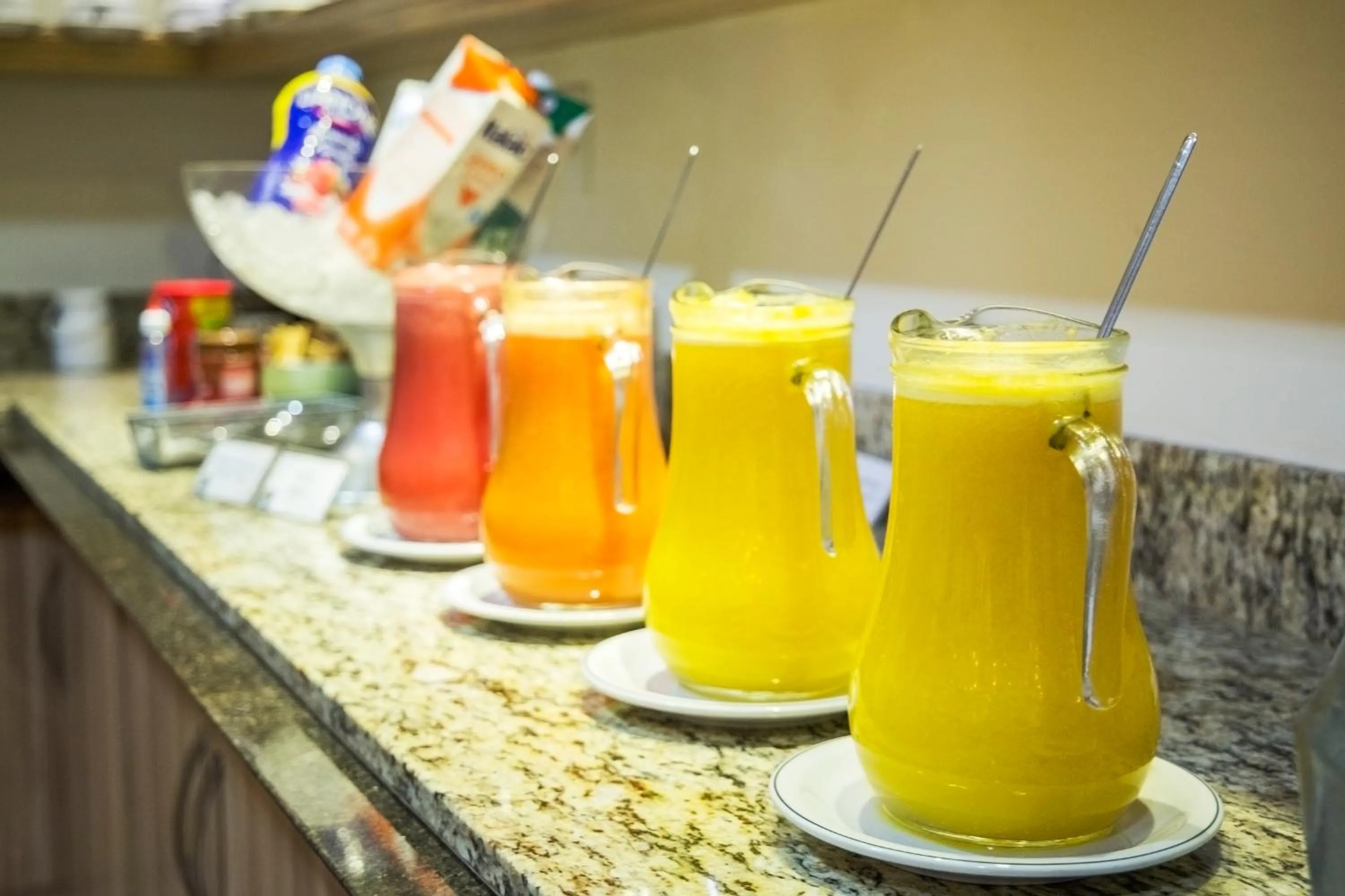 Buffet breakfast in JR Hotel Ribeirão Preto