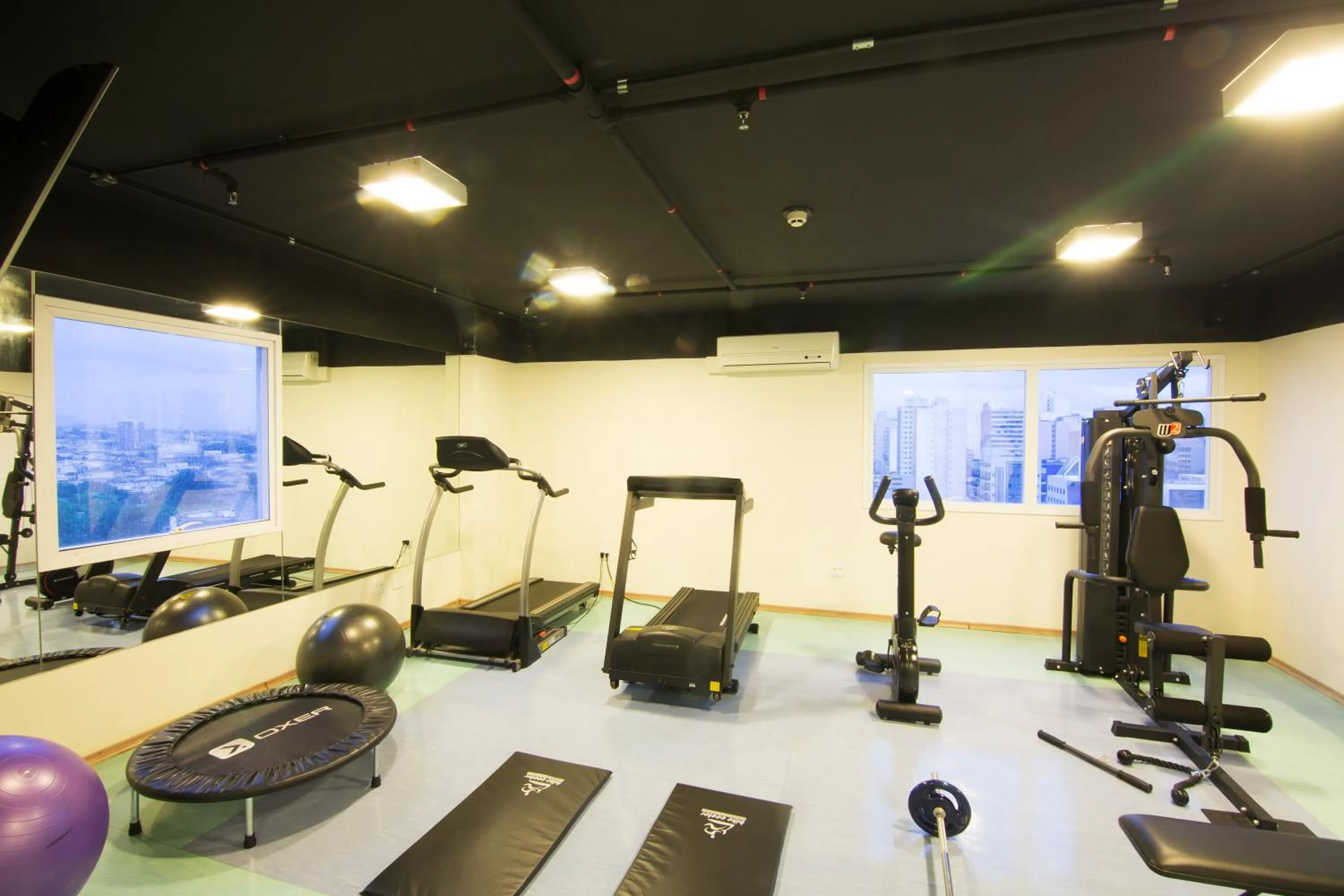 Fitness centre/facilities in JR Hotel Ribeirão Preto