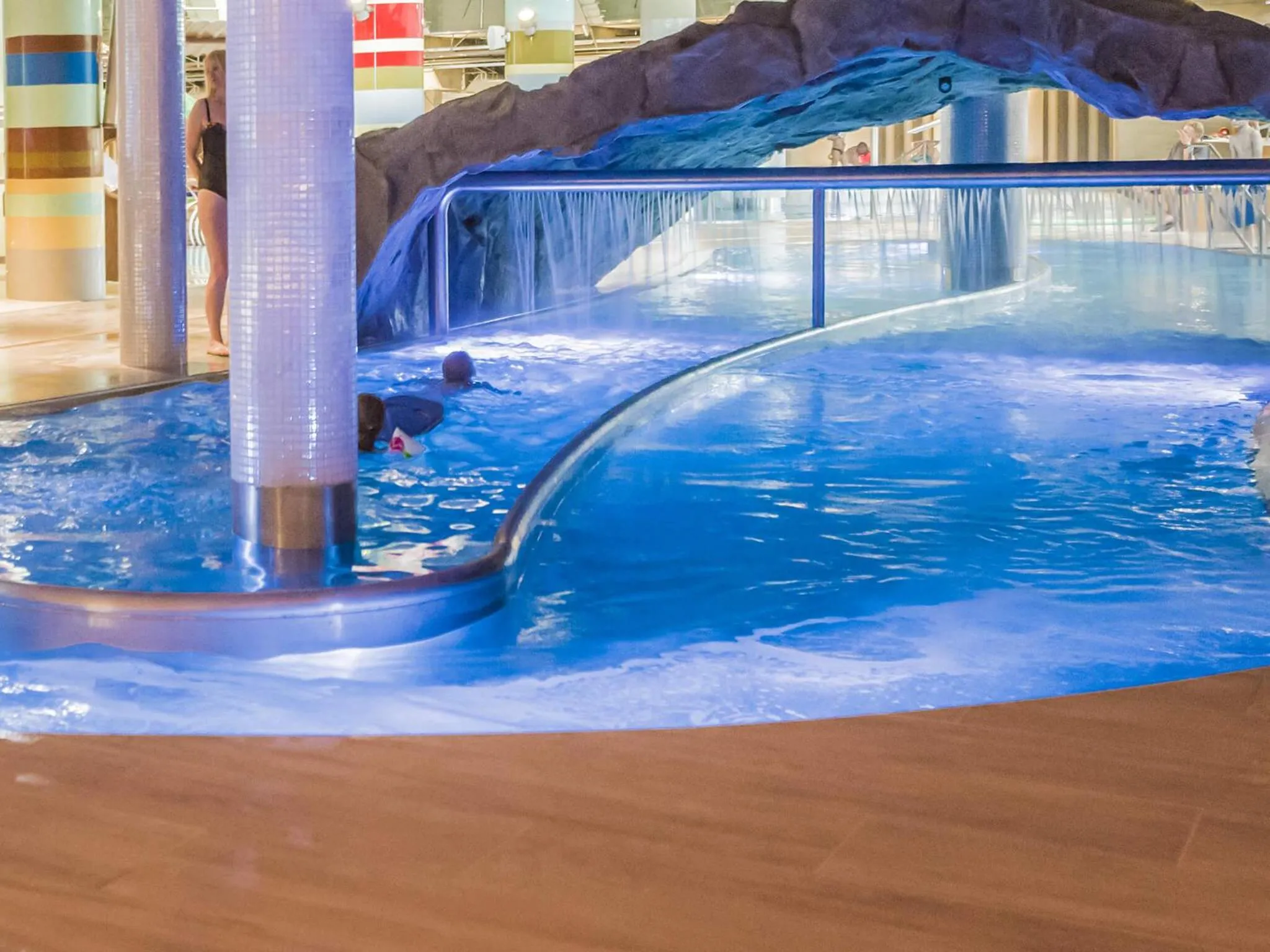 Swimming pool in VacationClub - Trzy Korony Piastów Apartament 37