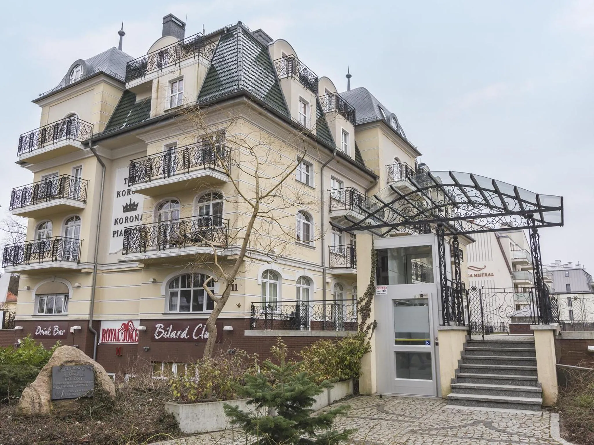 Property building in VacationClub - Trzy Korony Piastów Apartament 37