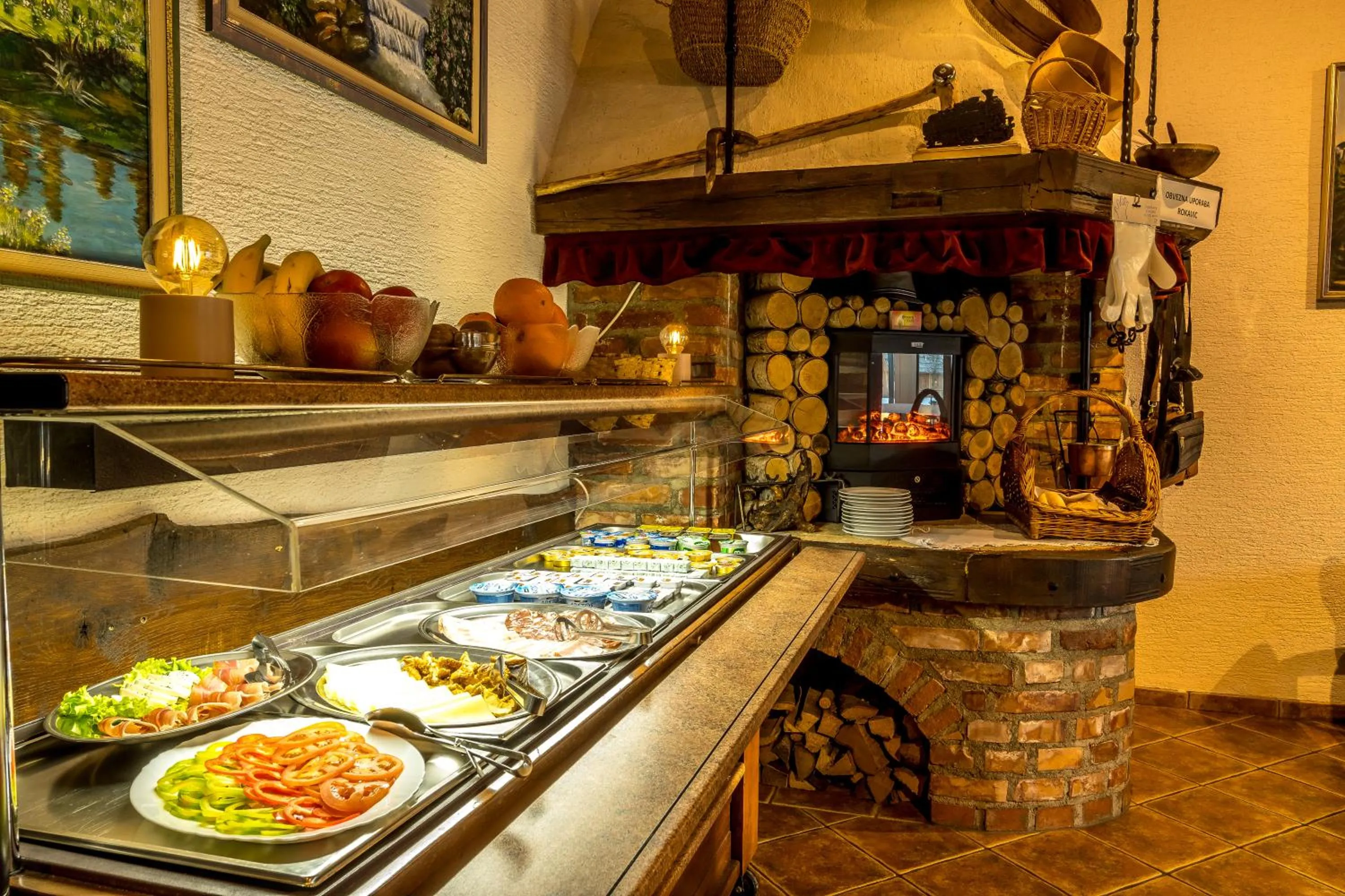 Buffet breakfast in Hotel Center Bohinjsko Jezero