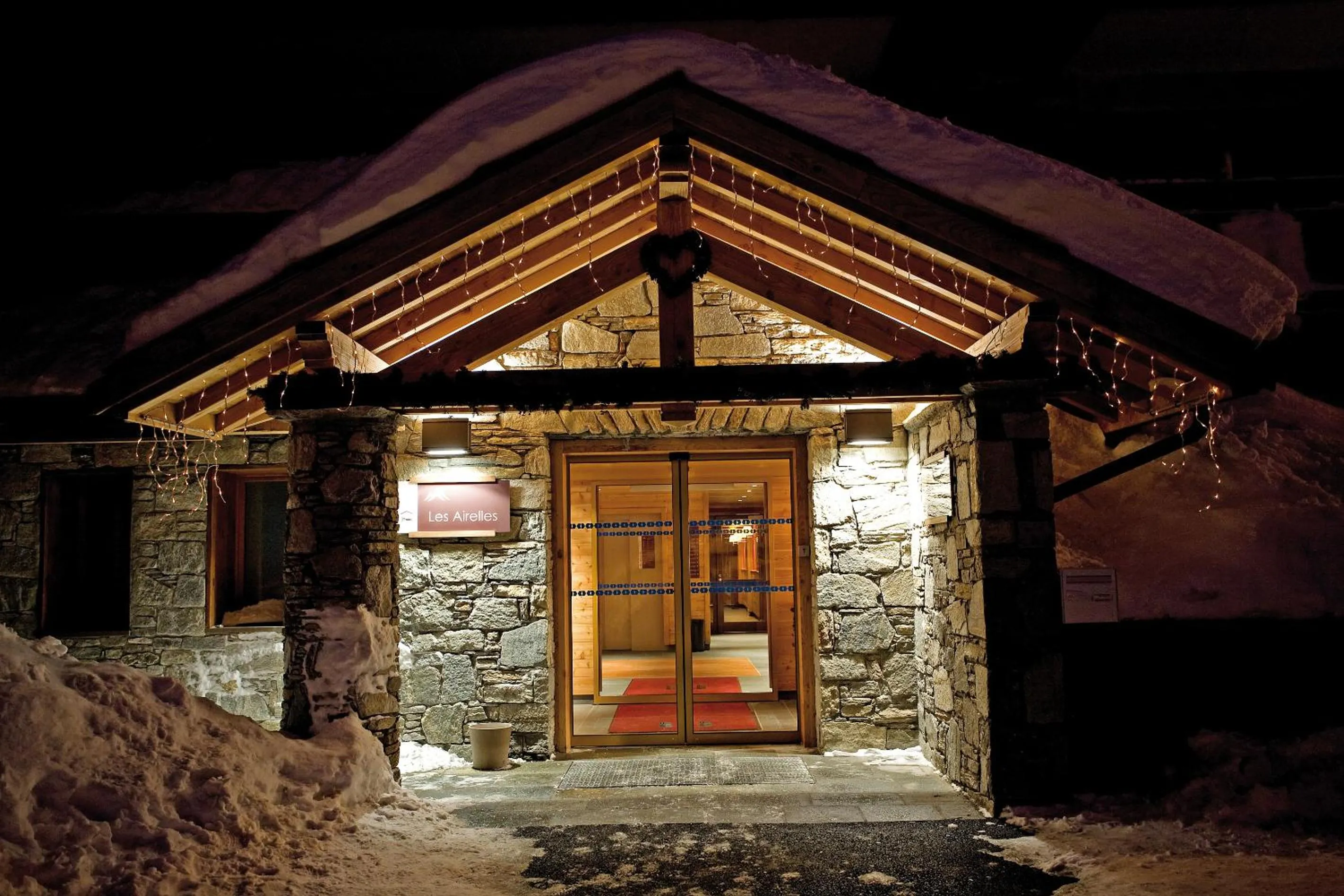 Facade/entrance in Résidence Club MMV Le Hameau des Airelles