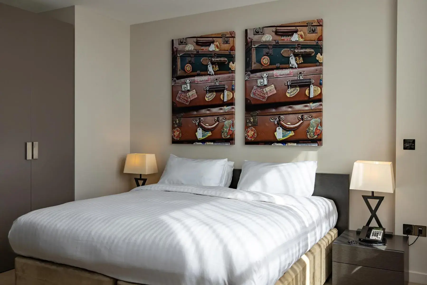 Double Room - Disability Access in Hotel Xanadu Double Room - Disability Access in Hotel Xanadu