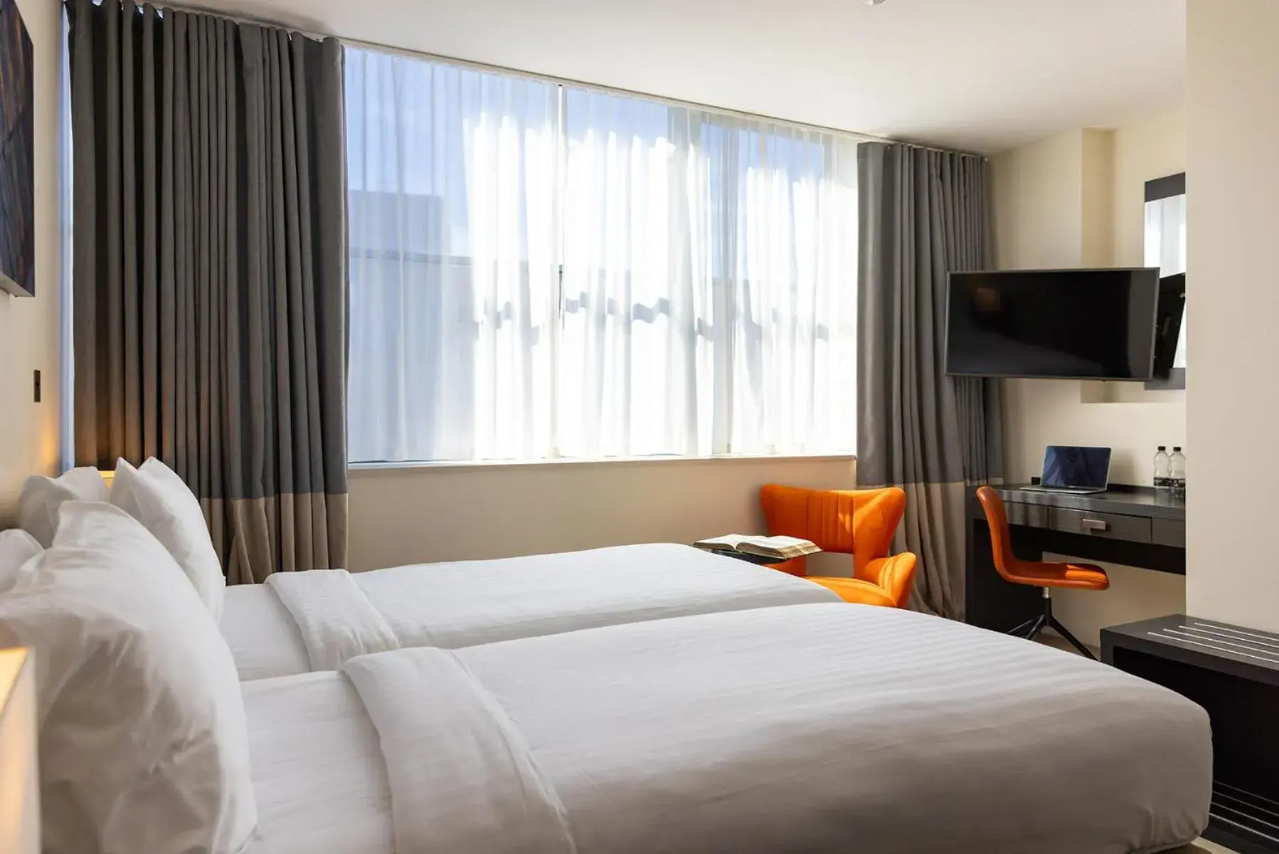 Double Room in Hotel Xanadu Double Room in Hotel Xanadu