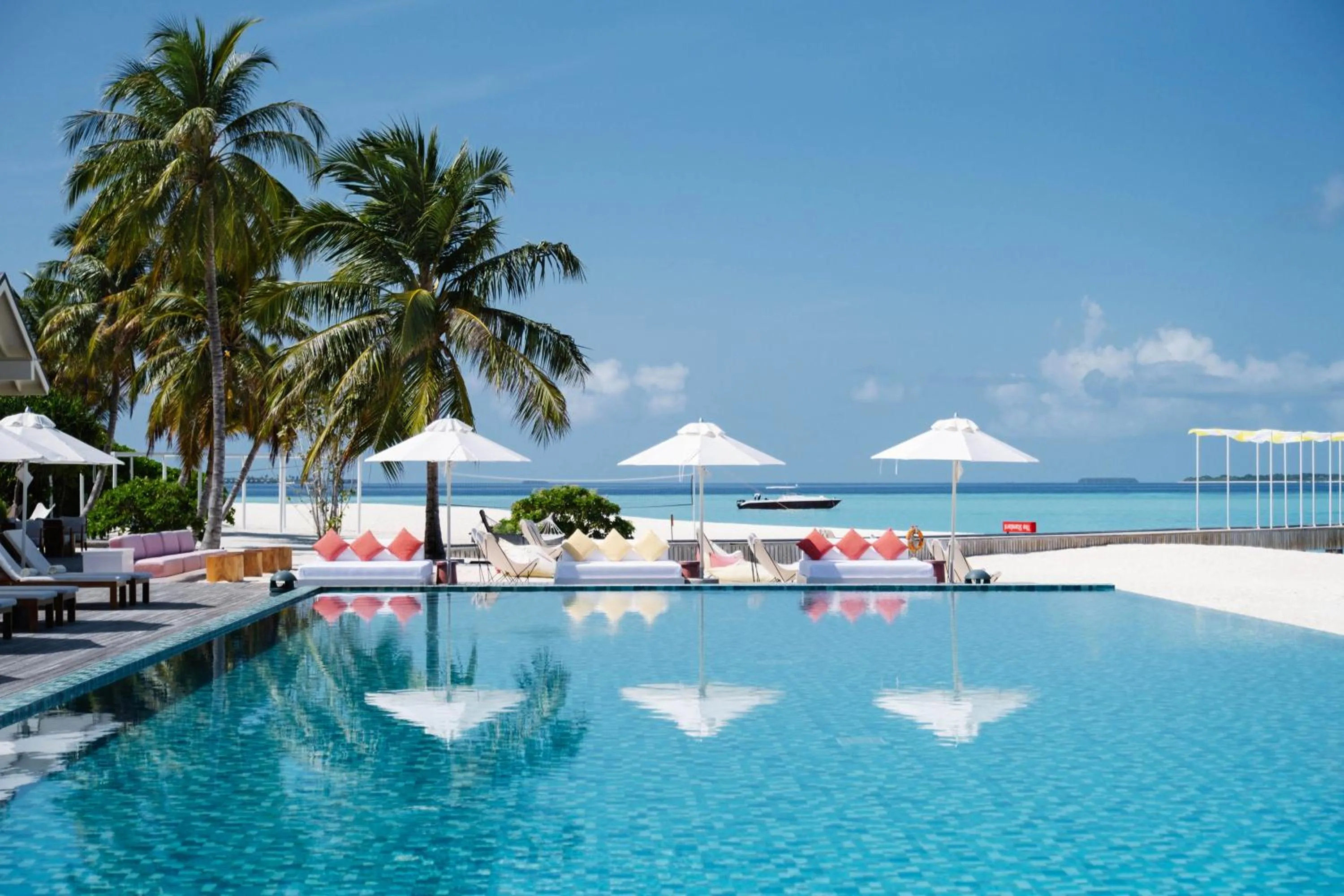 Pool view in The Standard, Huruvalhi Maldives