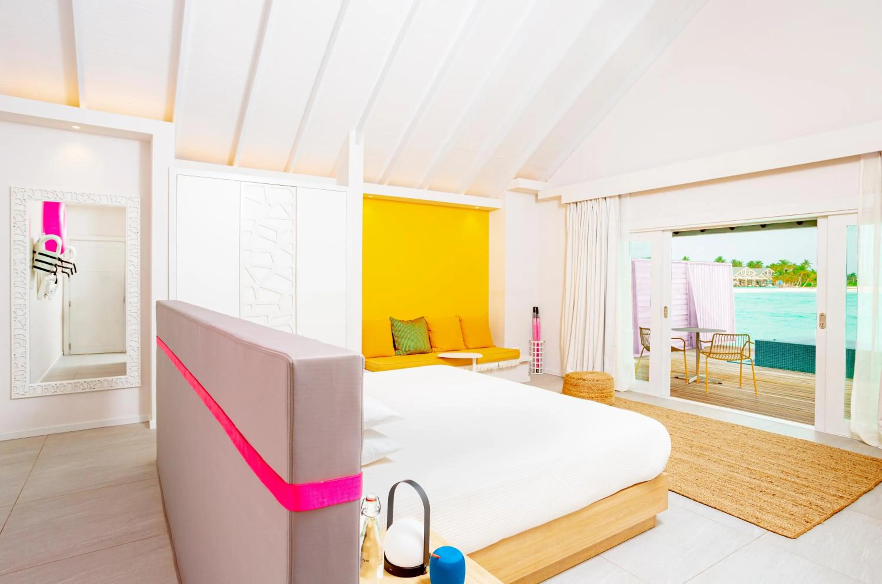 Patio, Bed in The Standard, Huruvalhi Maldives