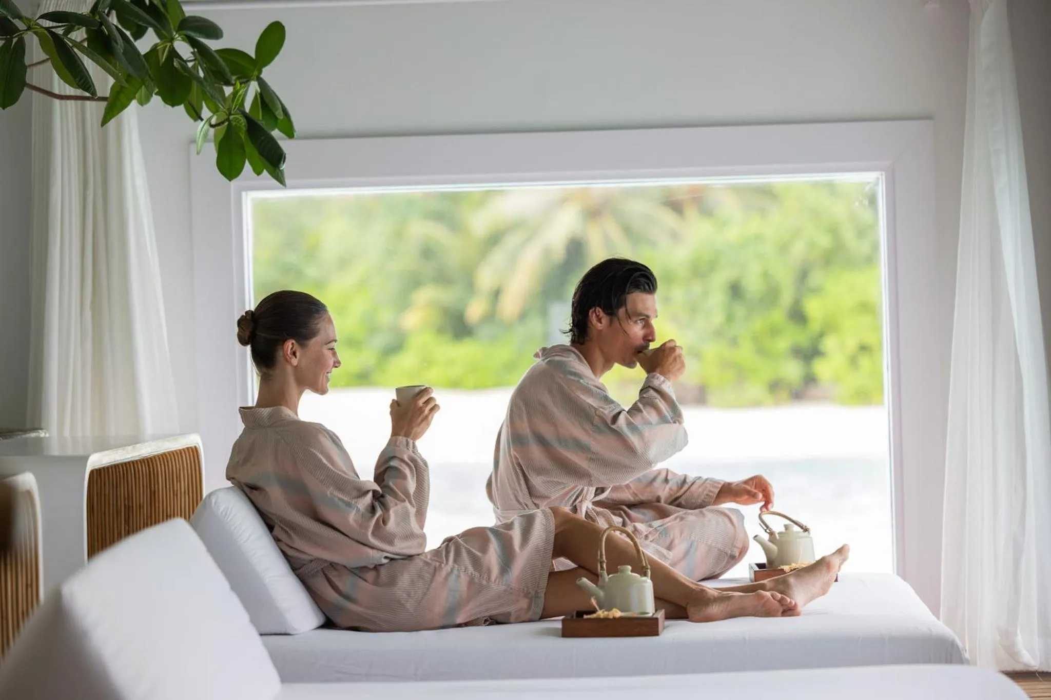 Spa and wellness centre/facilities in The Standard, Huruvalhi Maldives