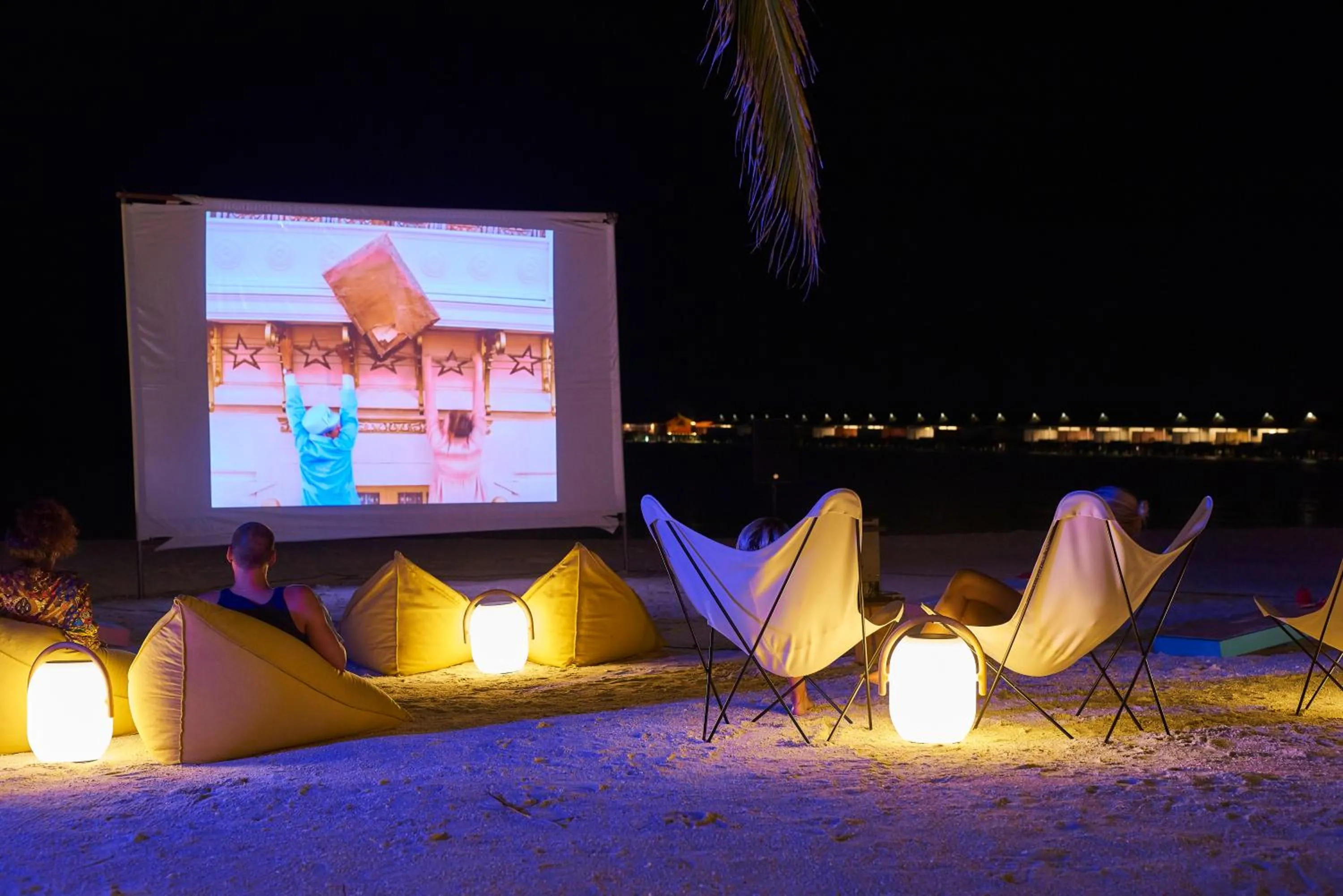 Evening entertainment in The Standard, Huruvalhi Maldives