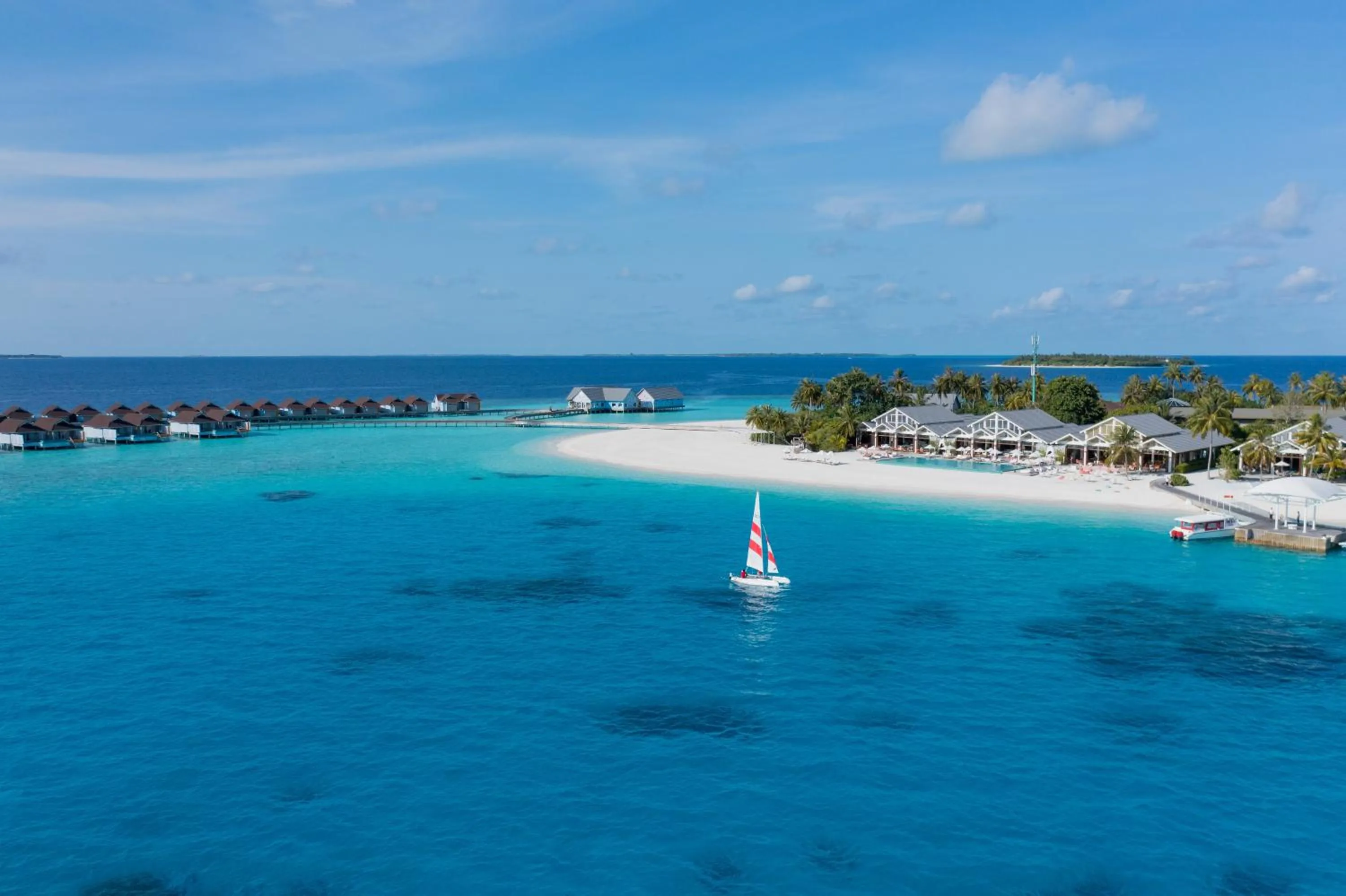 Beach in The Standard, Huruvalhi Maldives