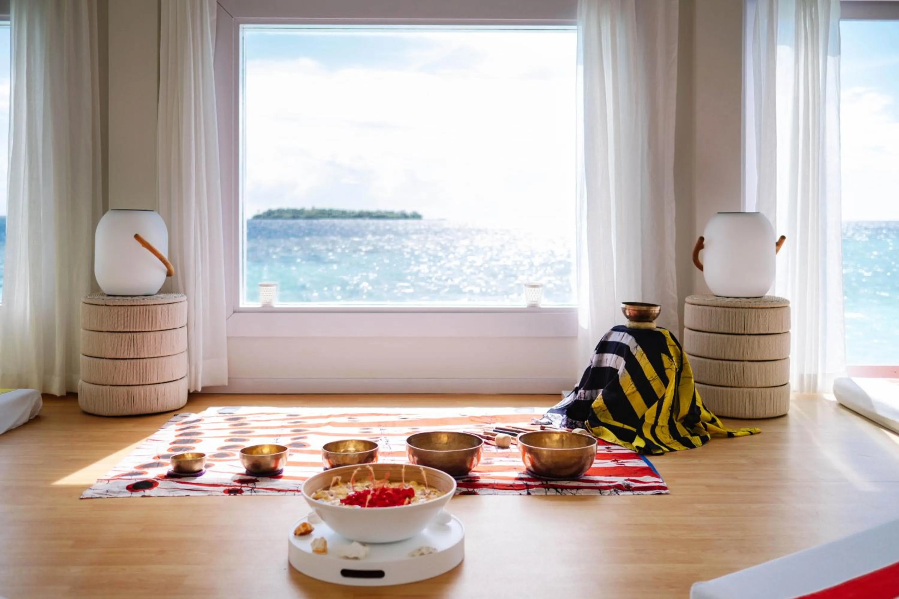 Spa and wellness centre/facilities in The Standard, Huruvalhi Maldives