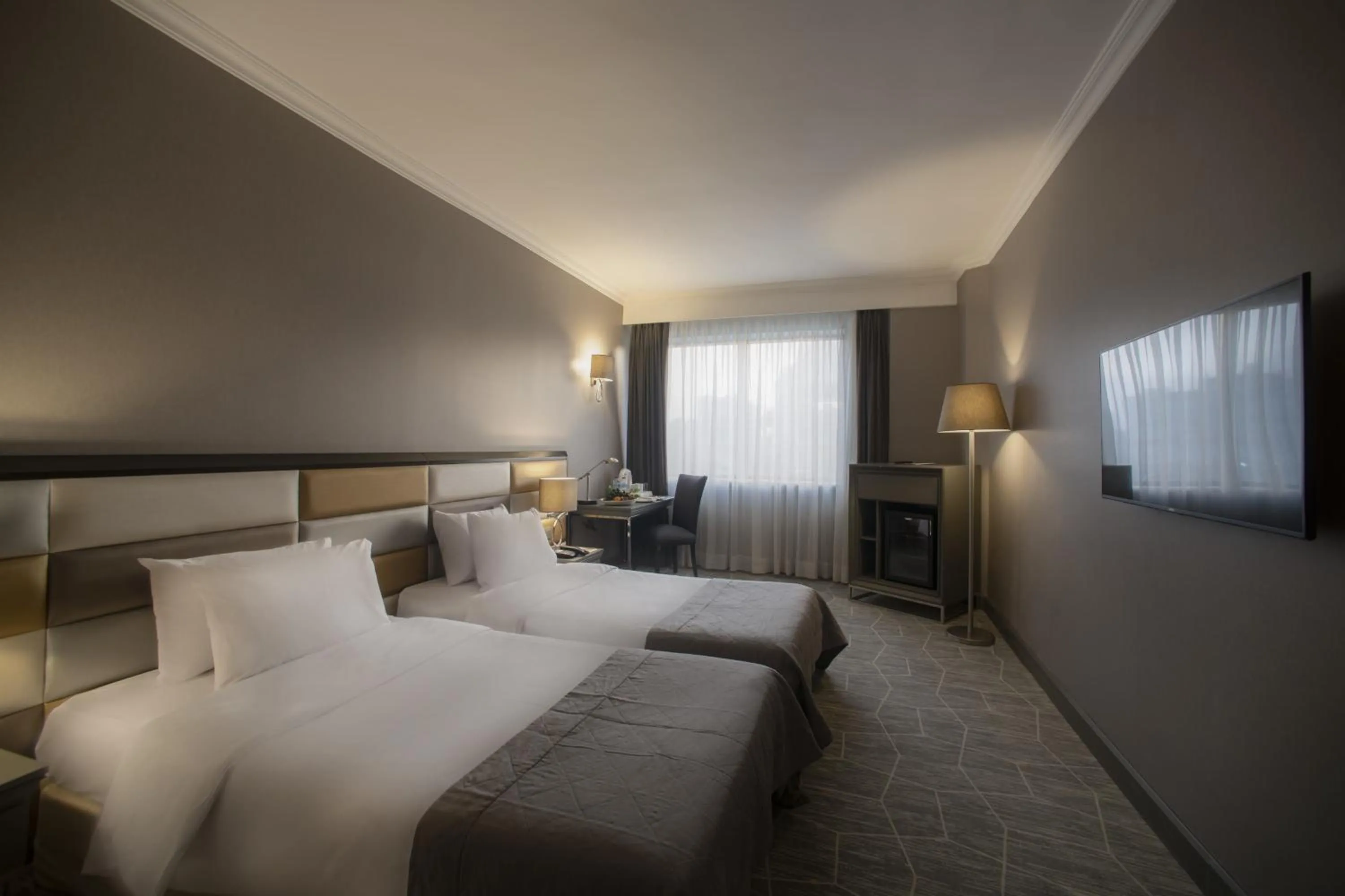 Bedroom, Bed in Taksim Square Hotel