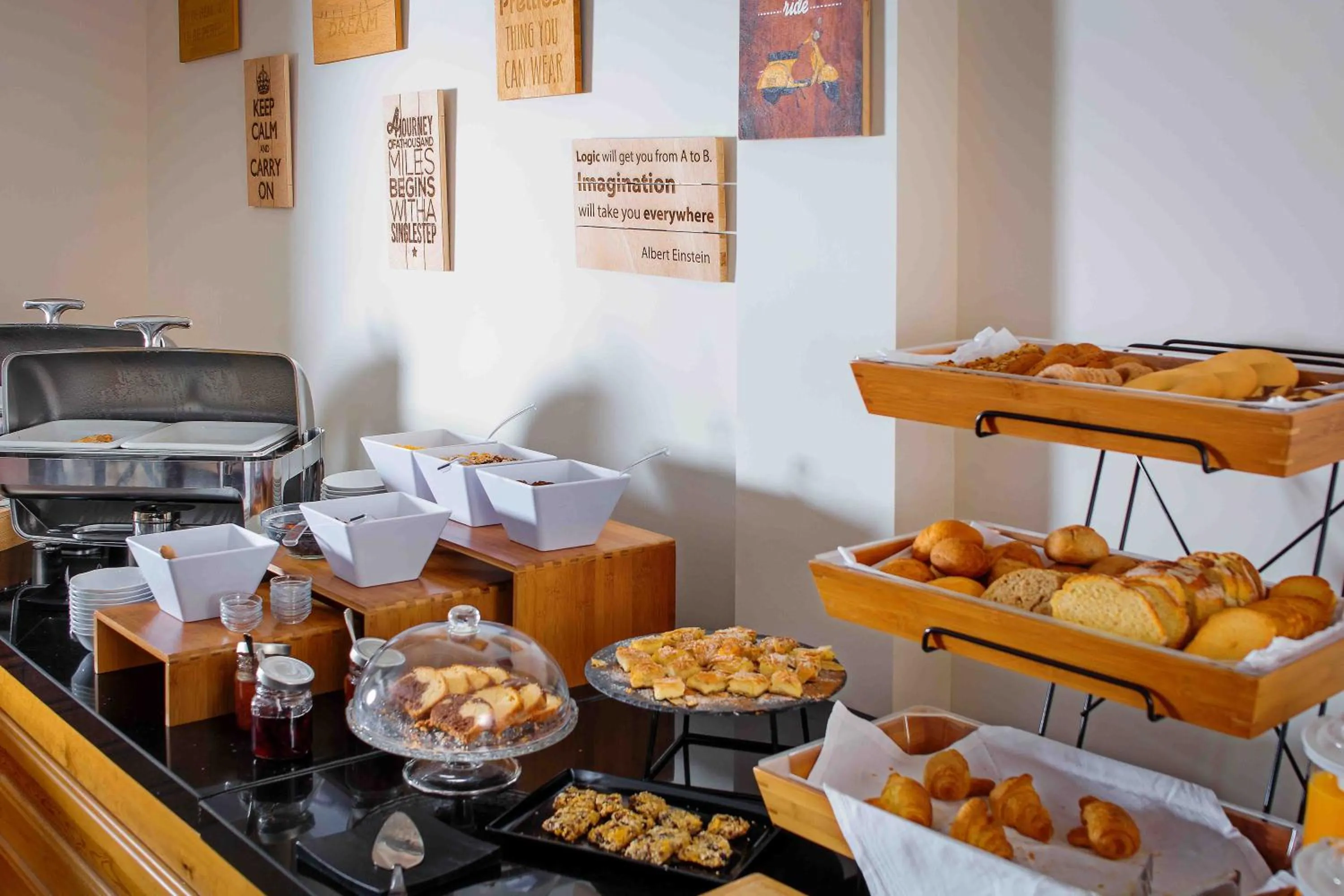 Continental breakfast in La Suite Boutique Hotel & Spa