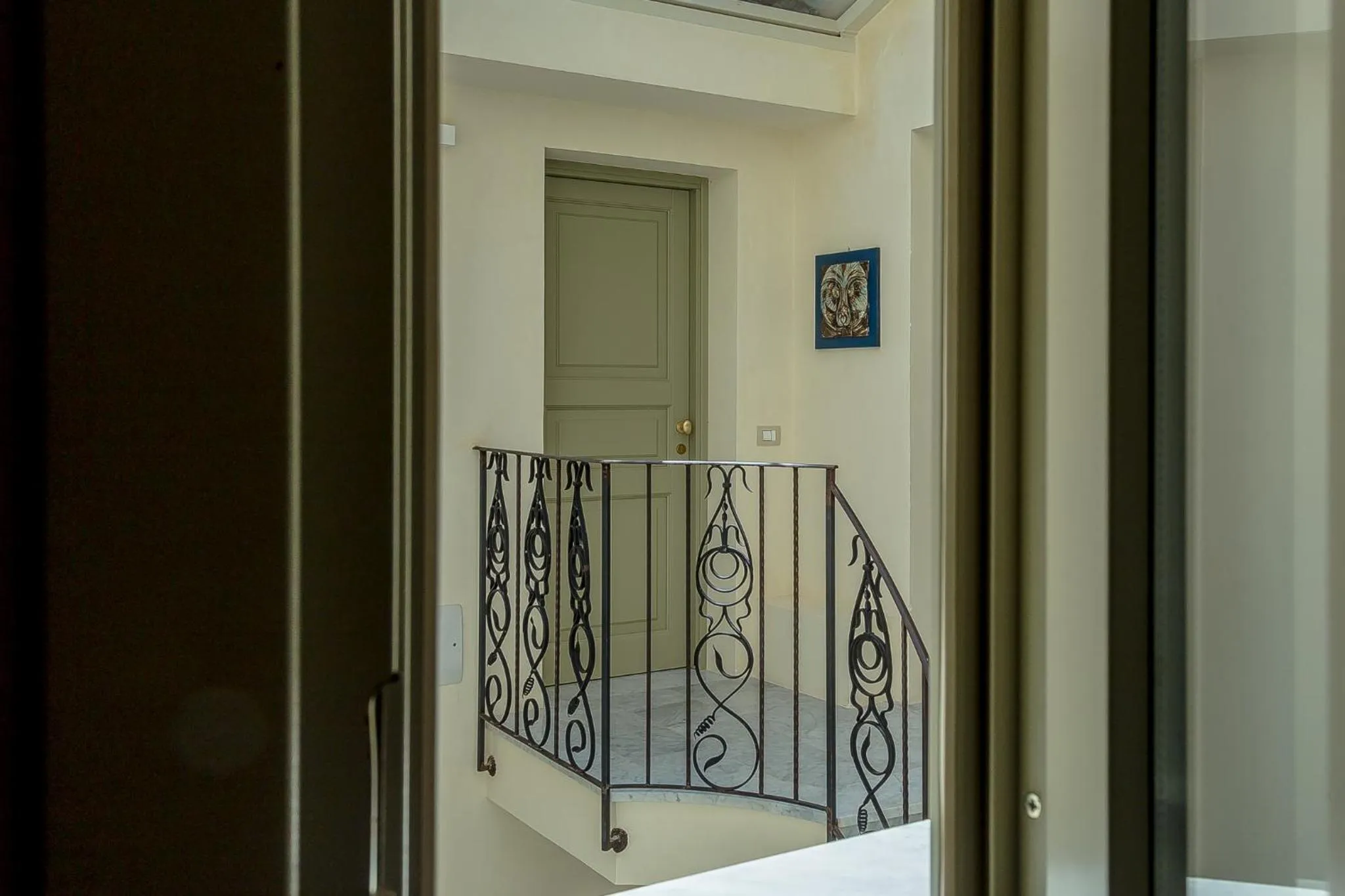 Decorative detail in Cantine De Gregorio Suites