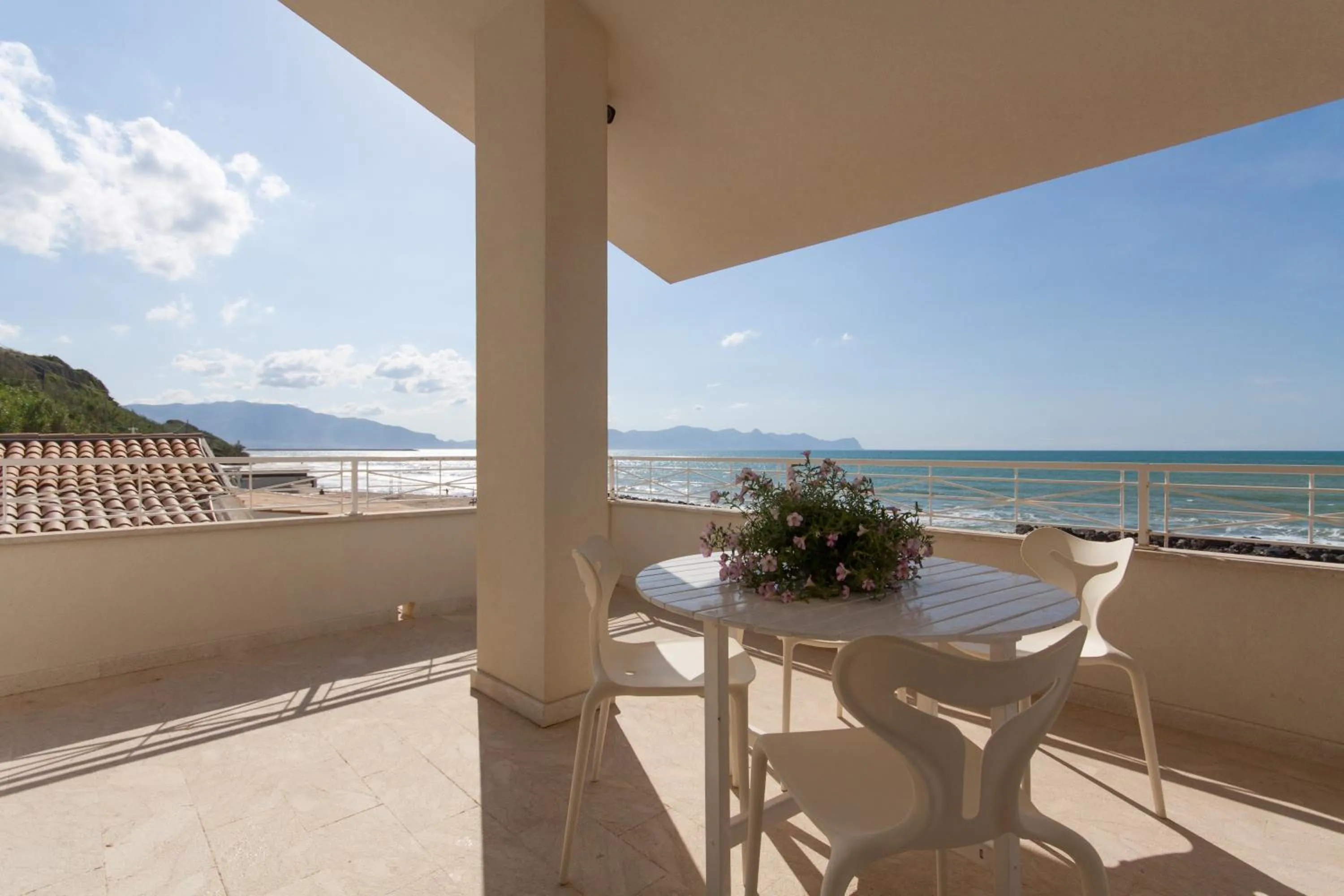 Balcony/Terrace in Amira Beach Villa by Le Dhome Sicily