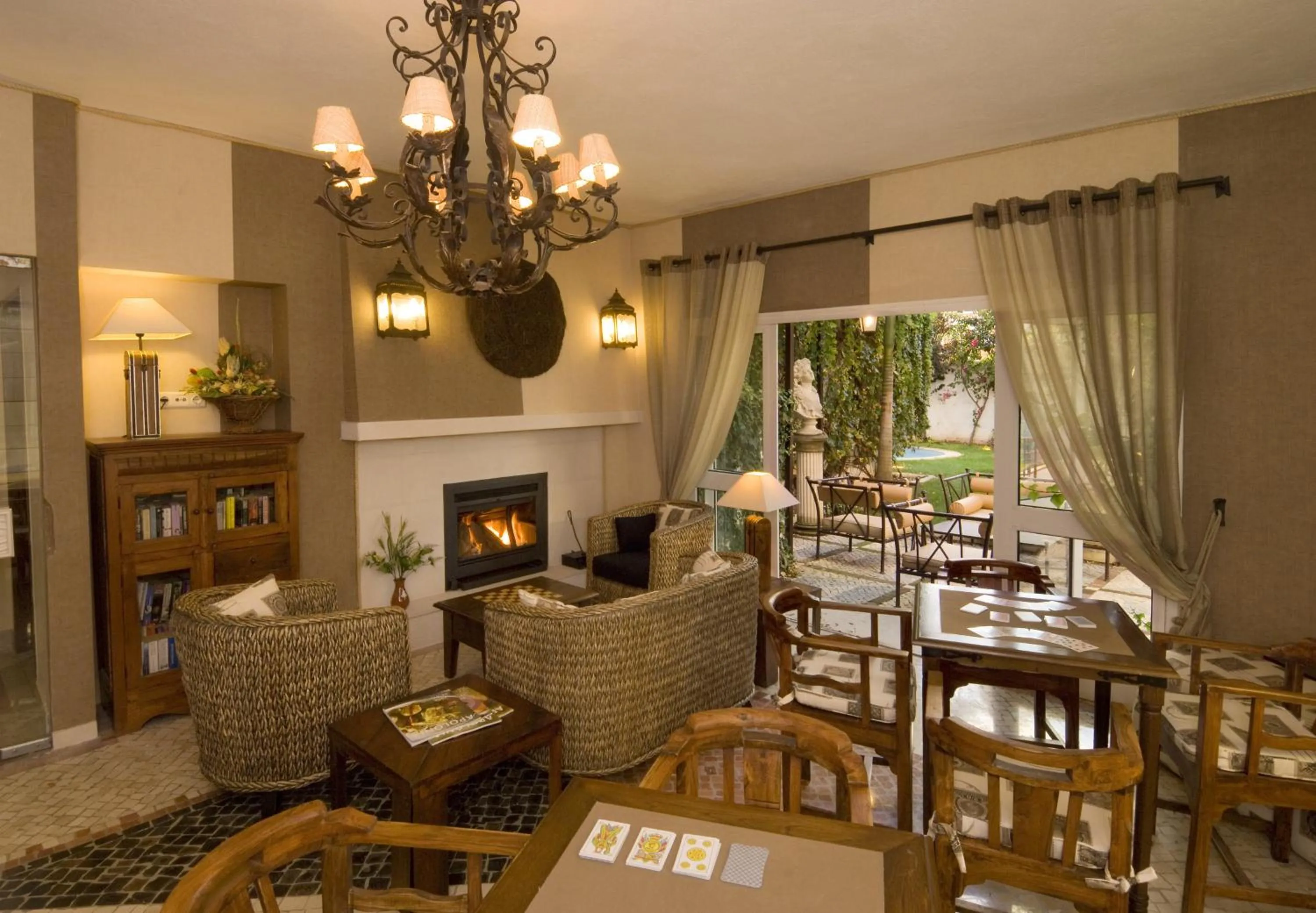 Communal lounge/ TV room in Hotel do Cerro