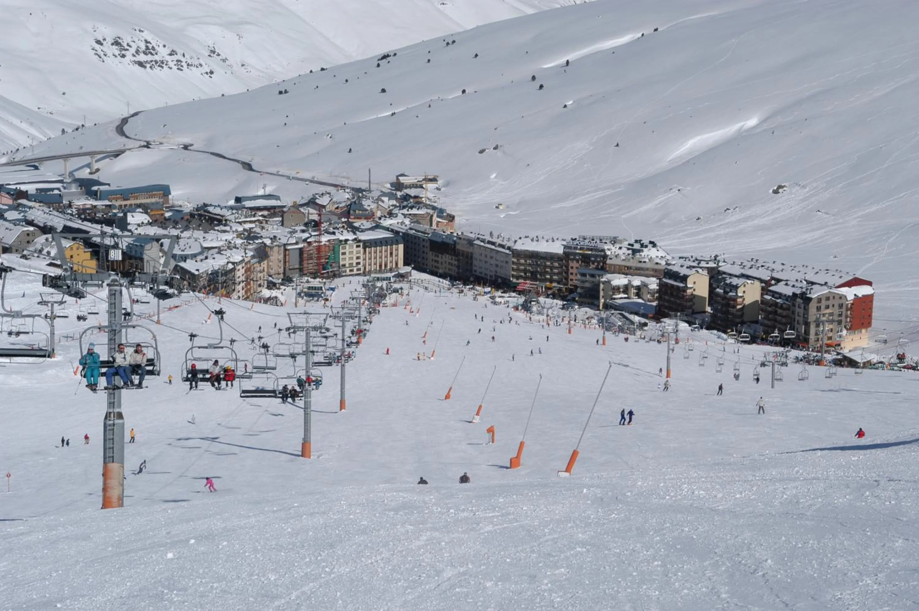 Bird's eye view in Kione Paradís Blanc