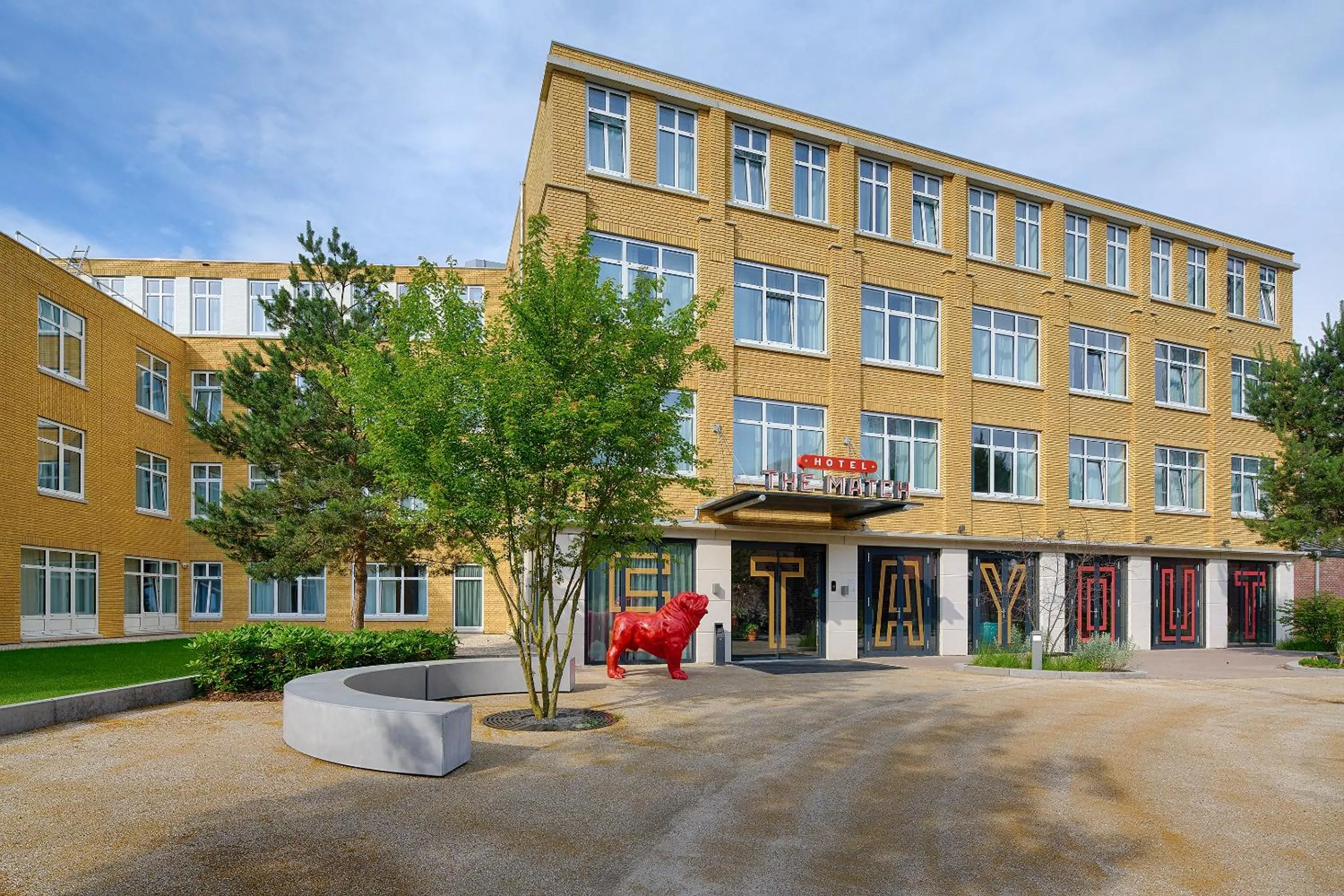 Facade/entrance in Hotel the Match