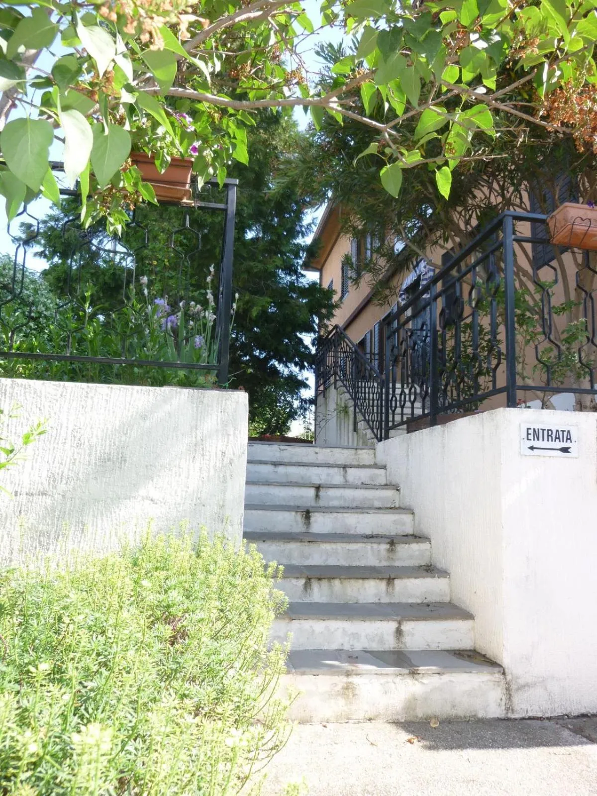 Facade/entrance in Hotel "Locanda Gaia"