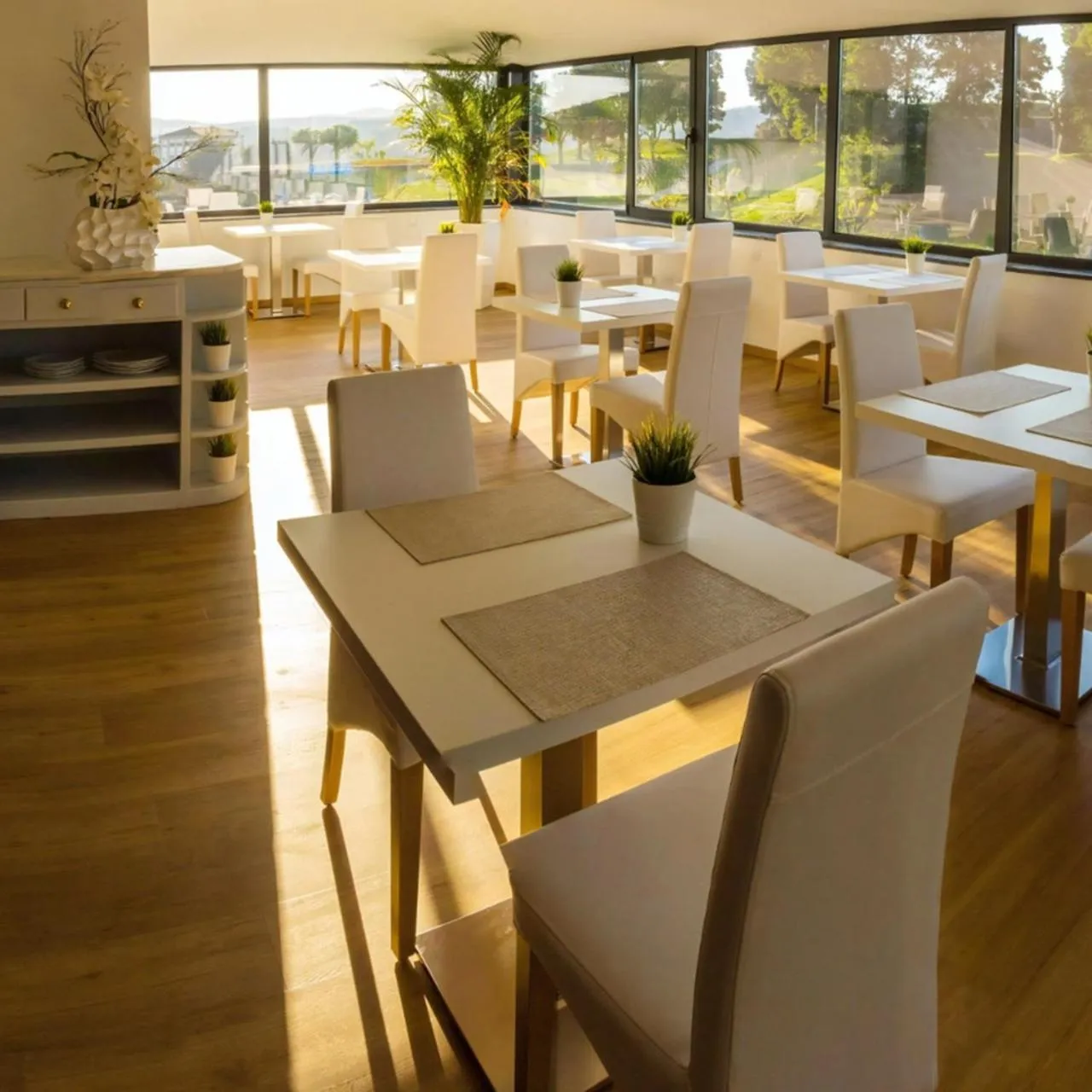 Breakfast in Hotel Lara