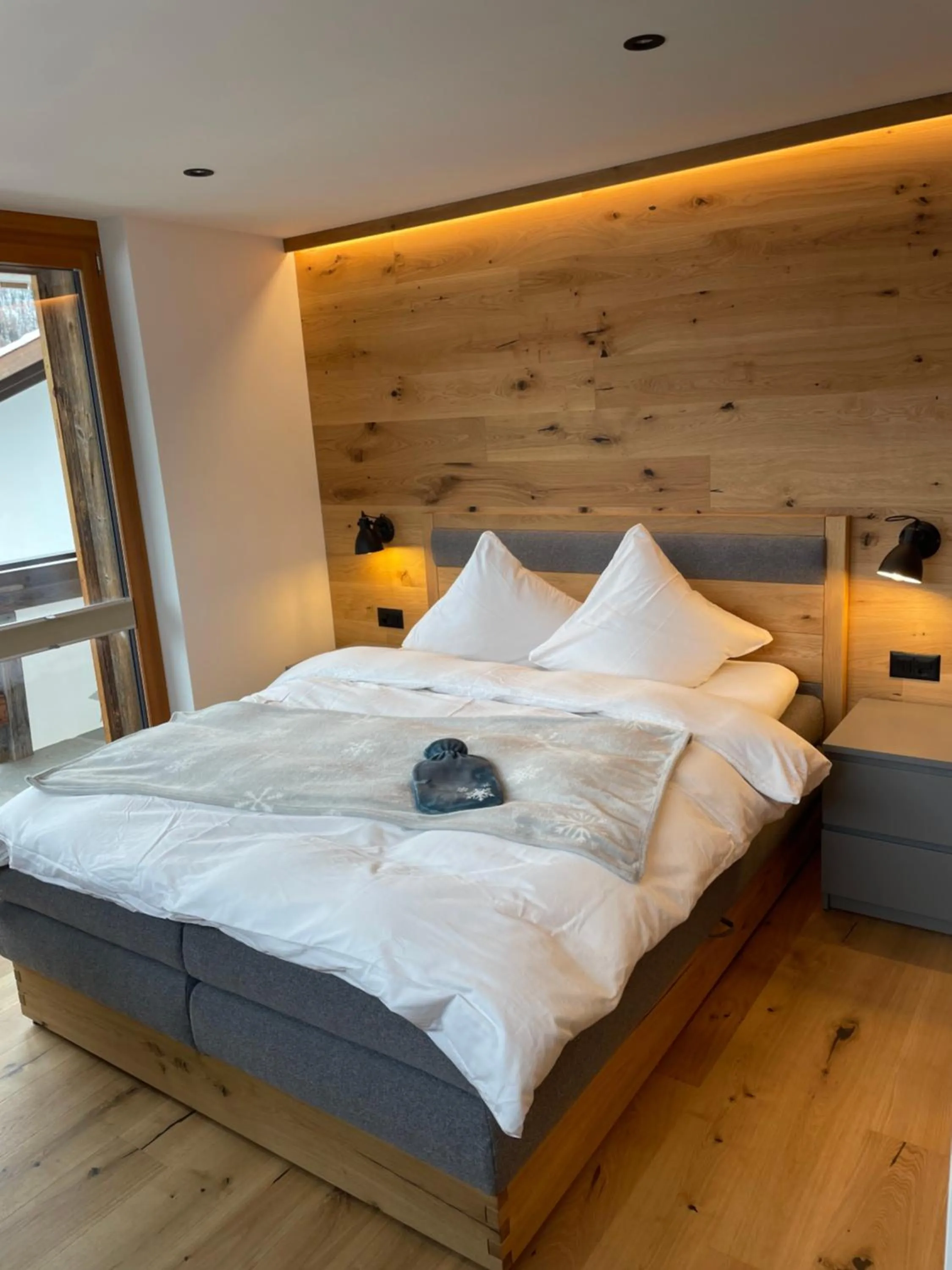 Queen Room with Balcony in Boutique Lodge Spycher