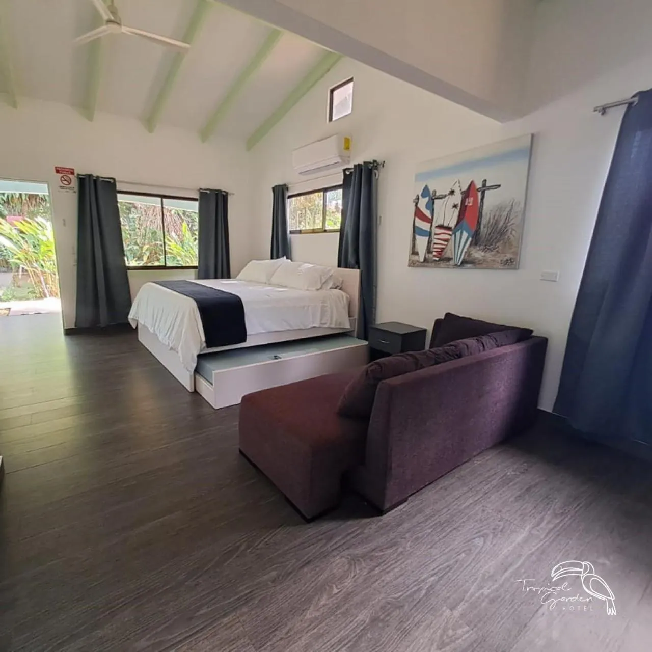 Photo of the whole room, Bed in Tropical Garden Hotel