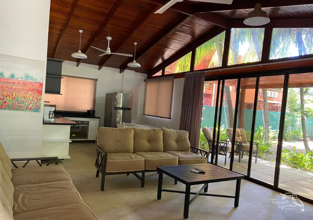 Living room in Tropical Garden Hotel