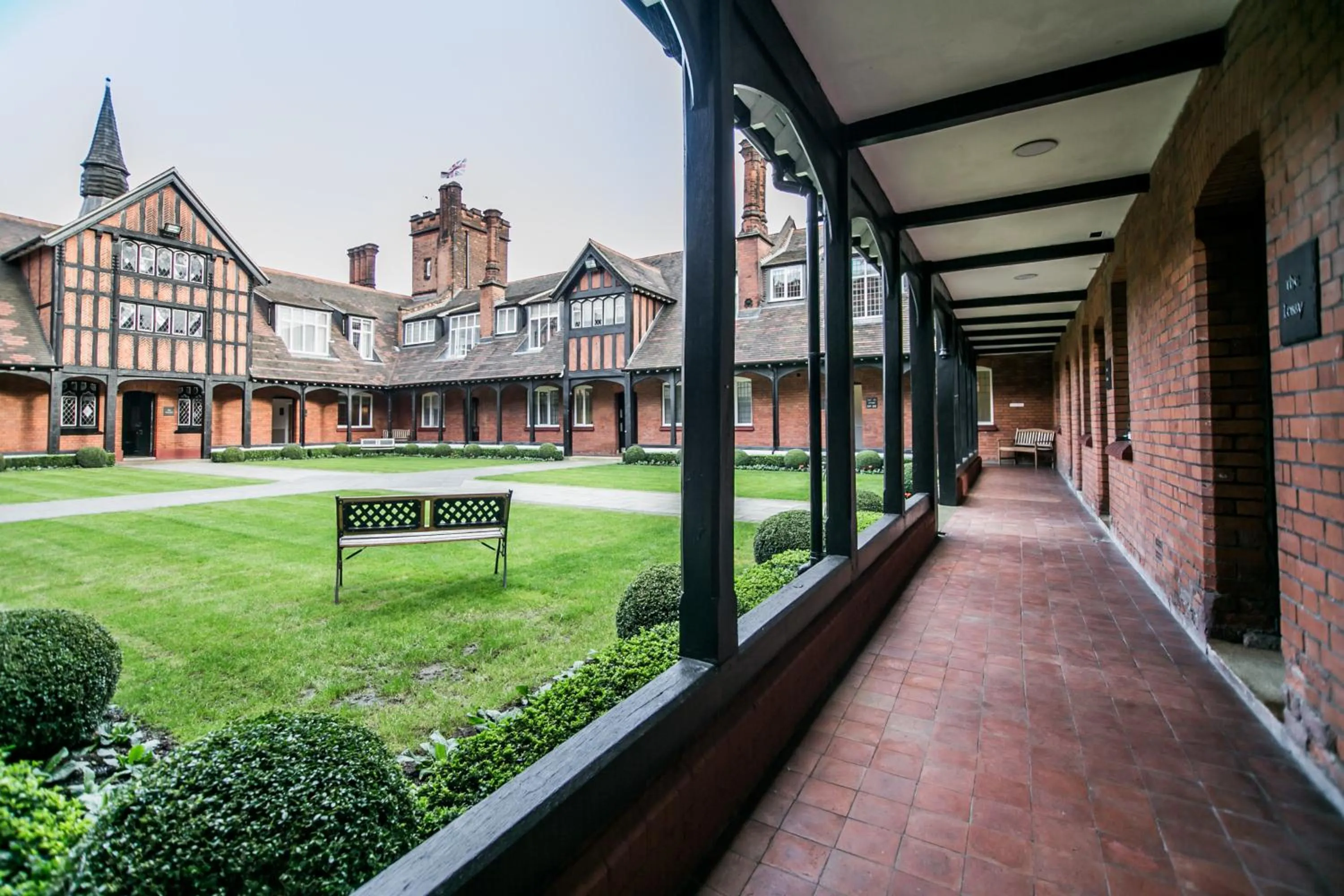 Patio in The Pillar Hotel