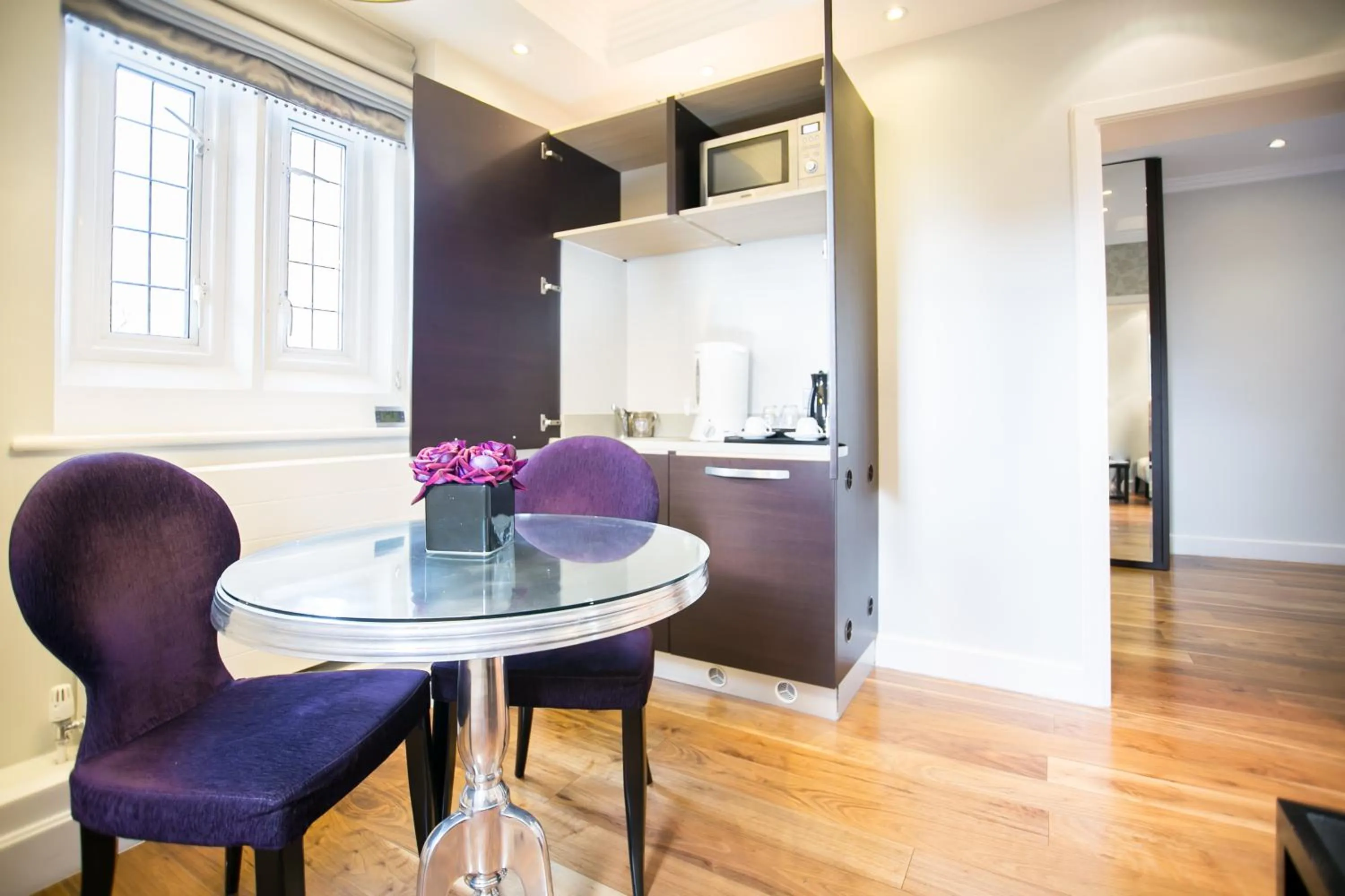 Coffee/tea facilities in The Pillar Hotel