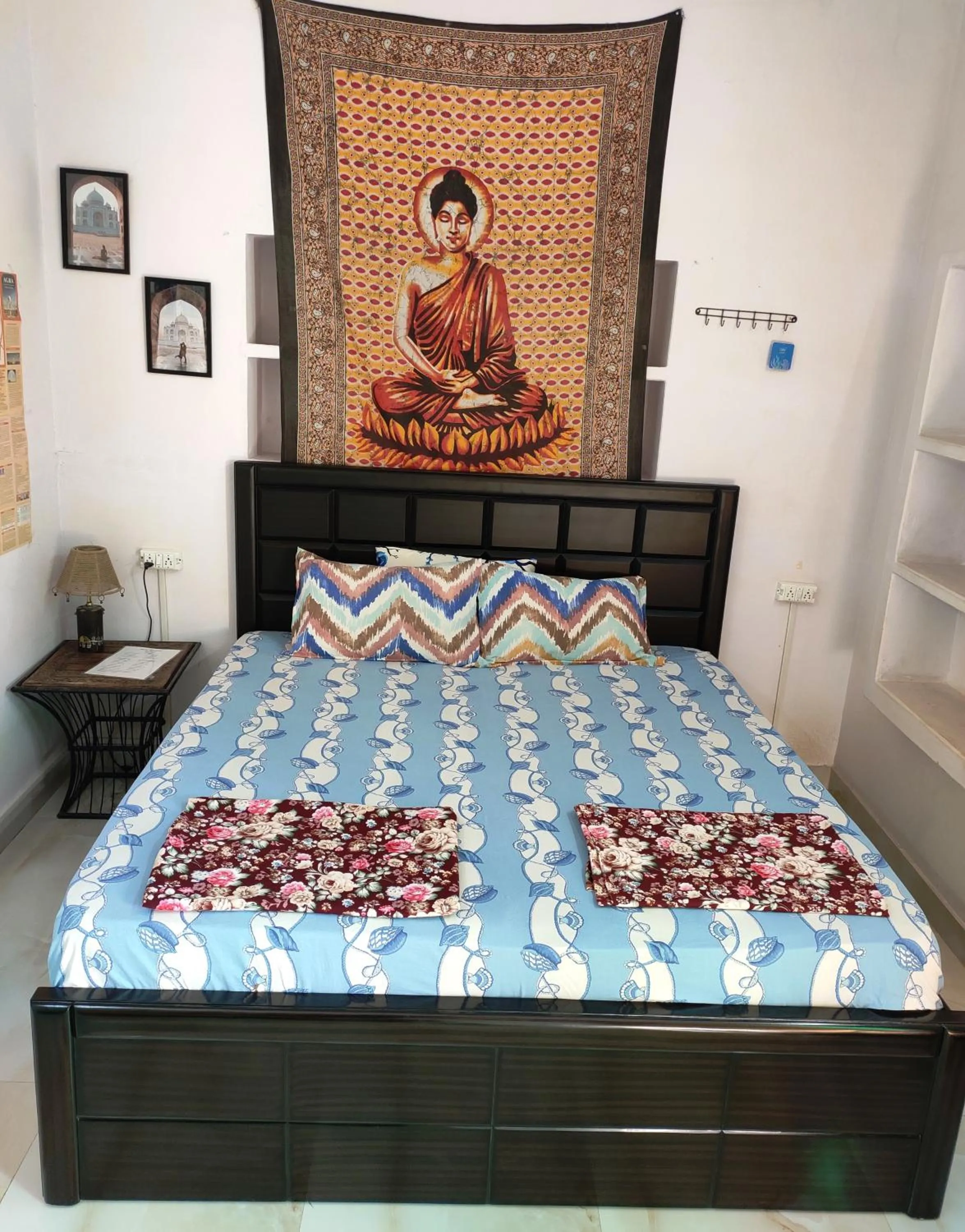 Double Room with Shared Bathroom in Zigzag Homestay