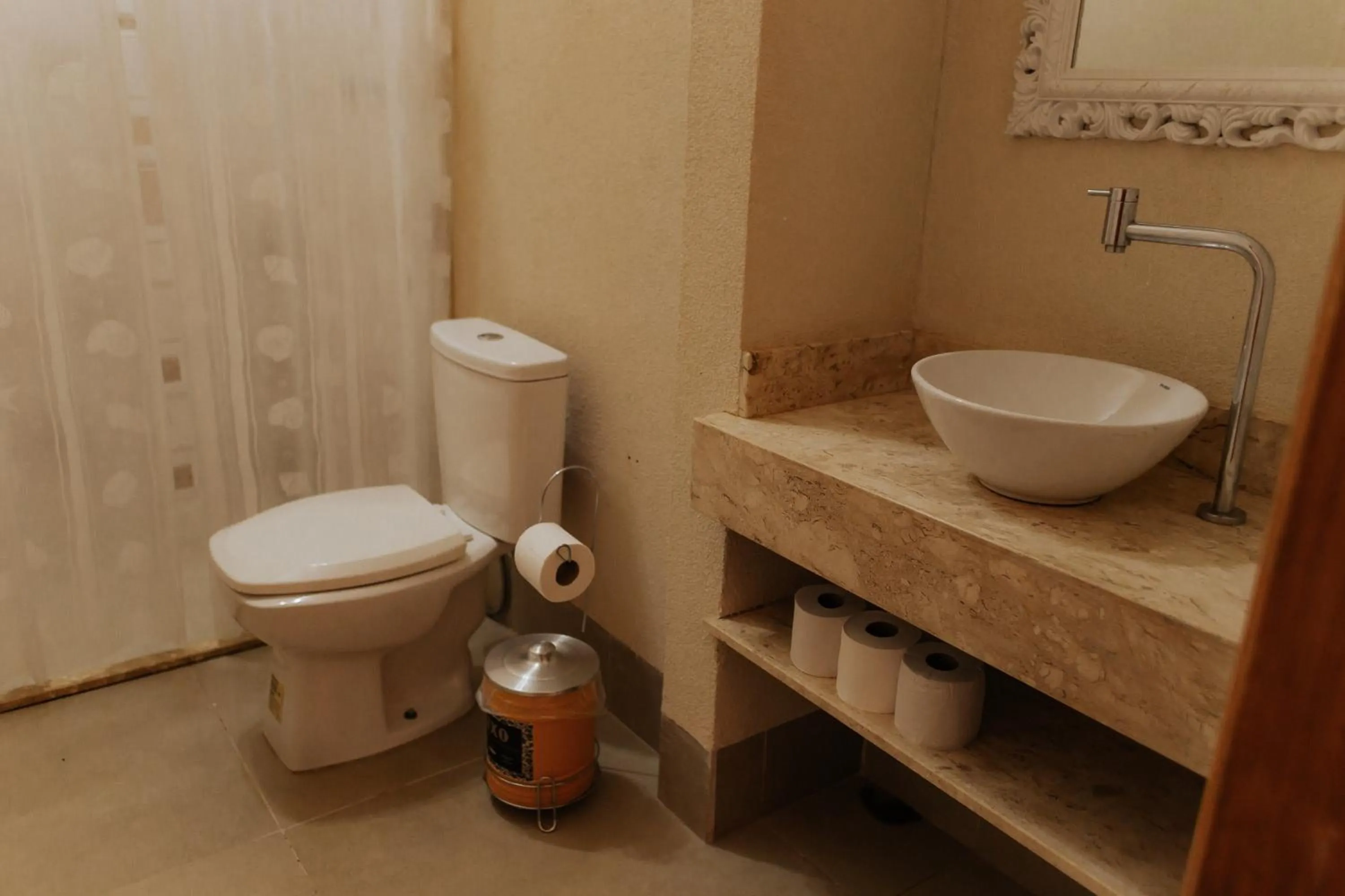 Hotel Pousada Chalé das Flores