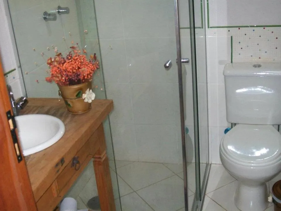 Shower in Hotel Pousada Chalé das Flores