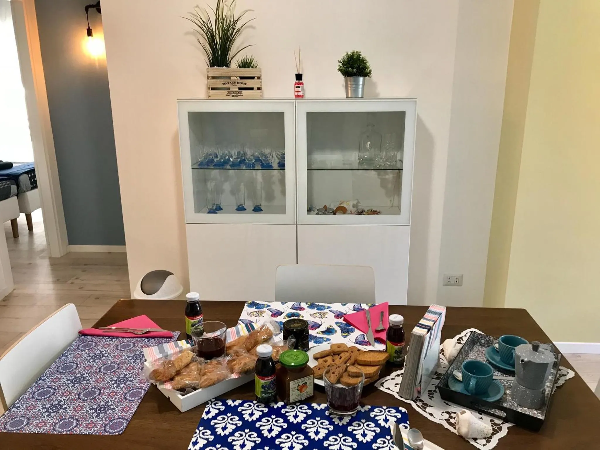 Communal lounge/ TV room in AzzurRomare Flat apartment