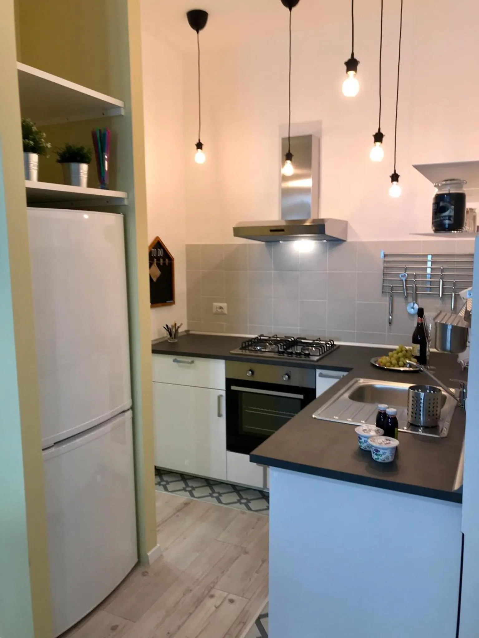Kitchen or kitchenette in AzzurRomare Flat apartment