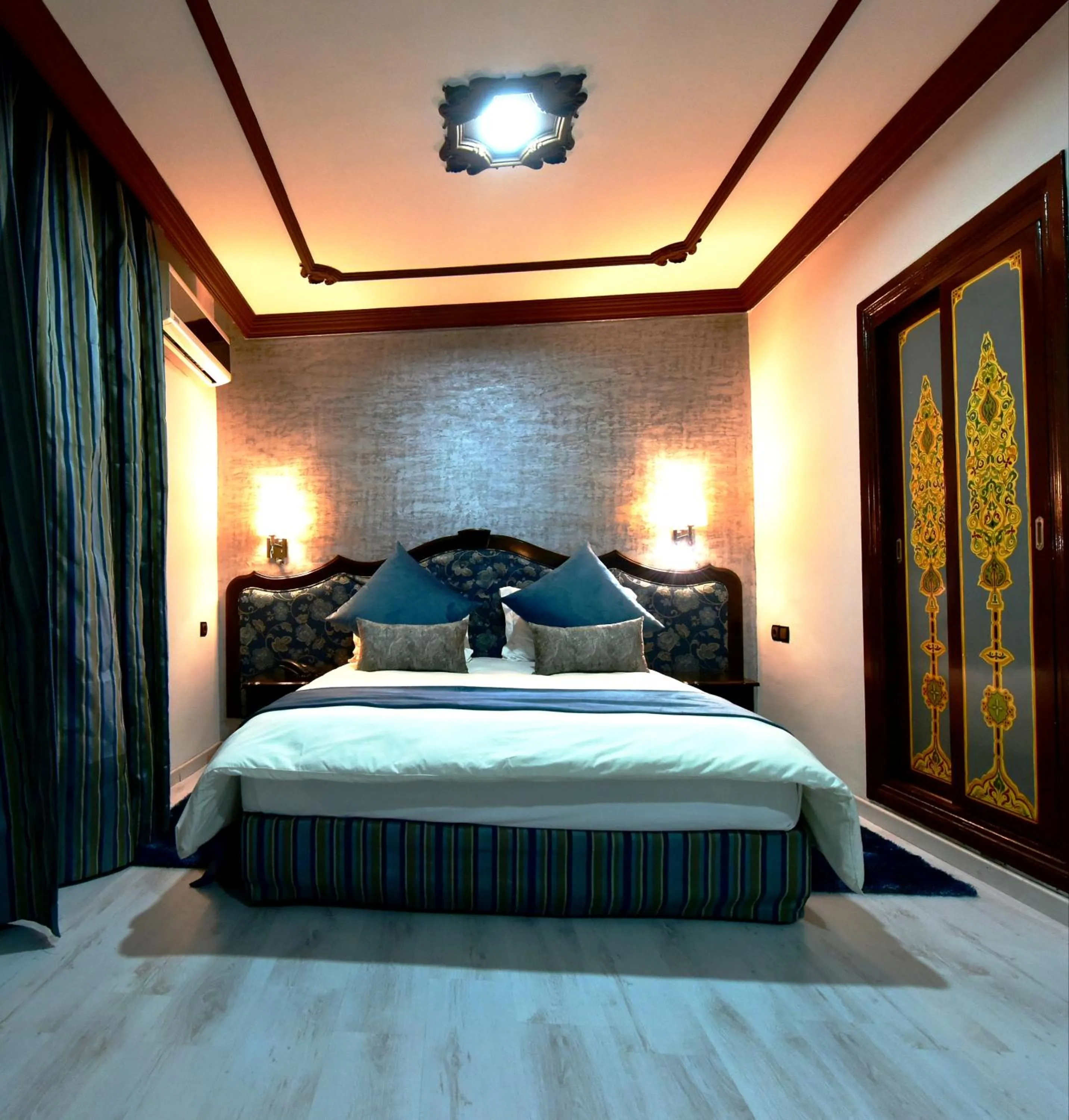 Bed in Hôtel Fès Inn & SPA