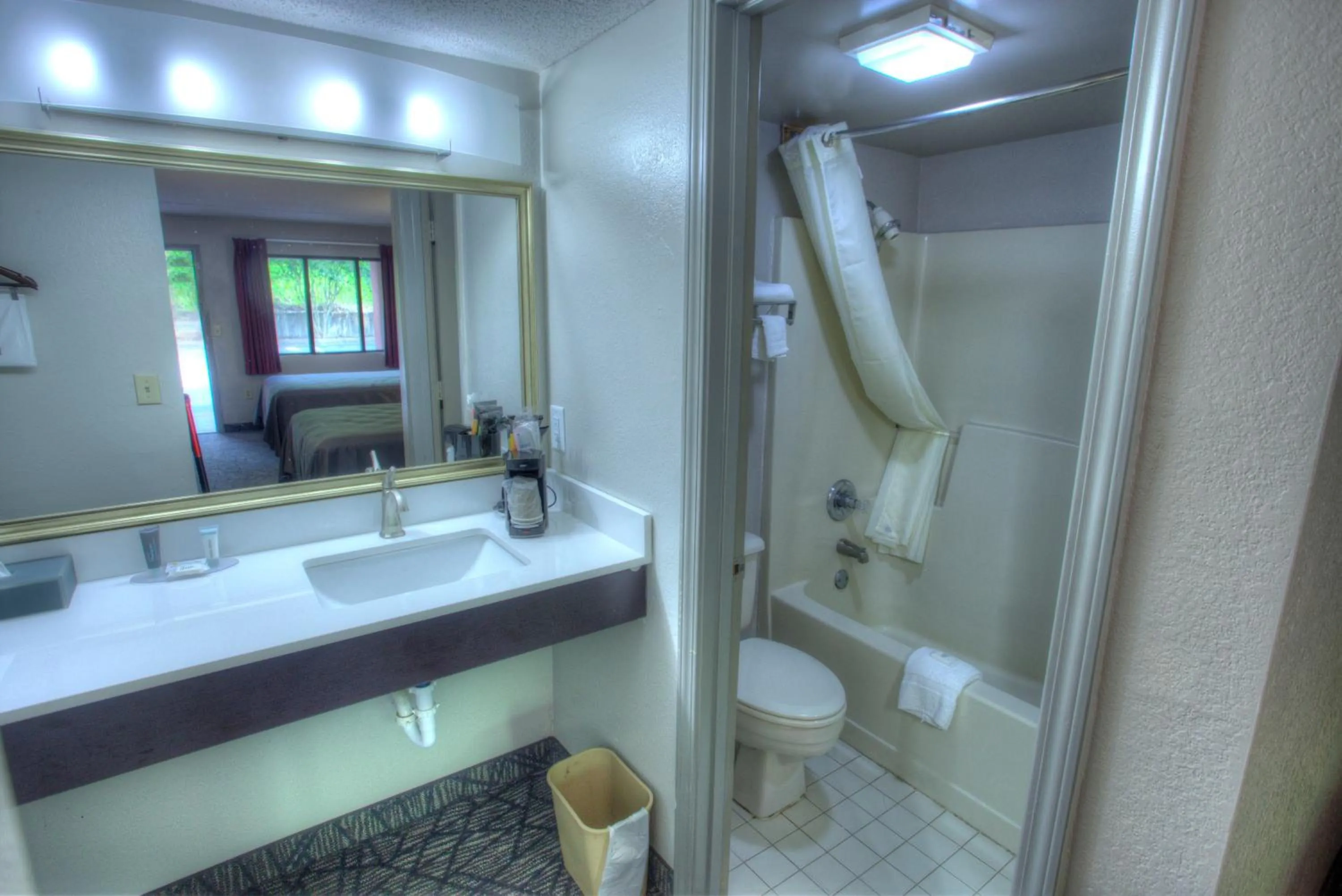 Bathroom in Budgetel Inn and Suites Plus Helen