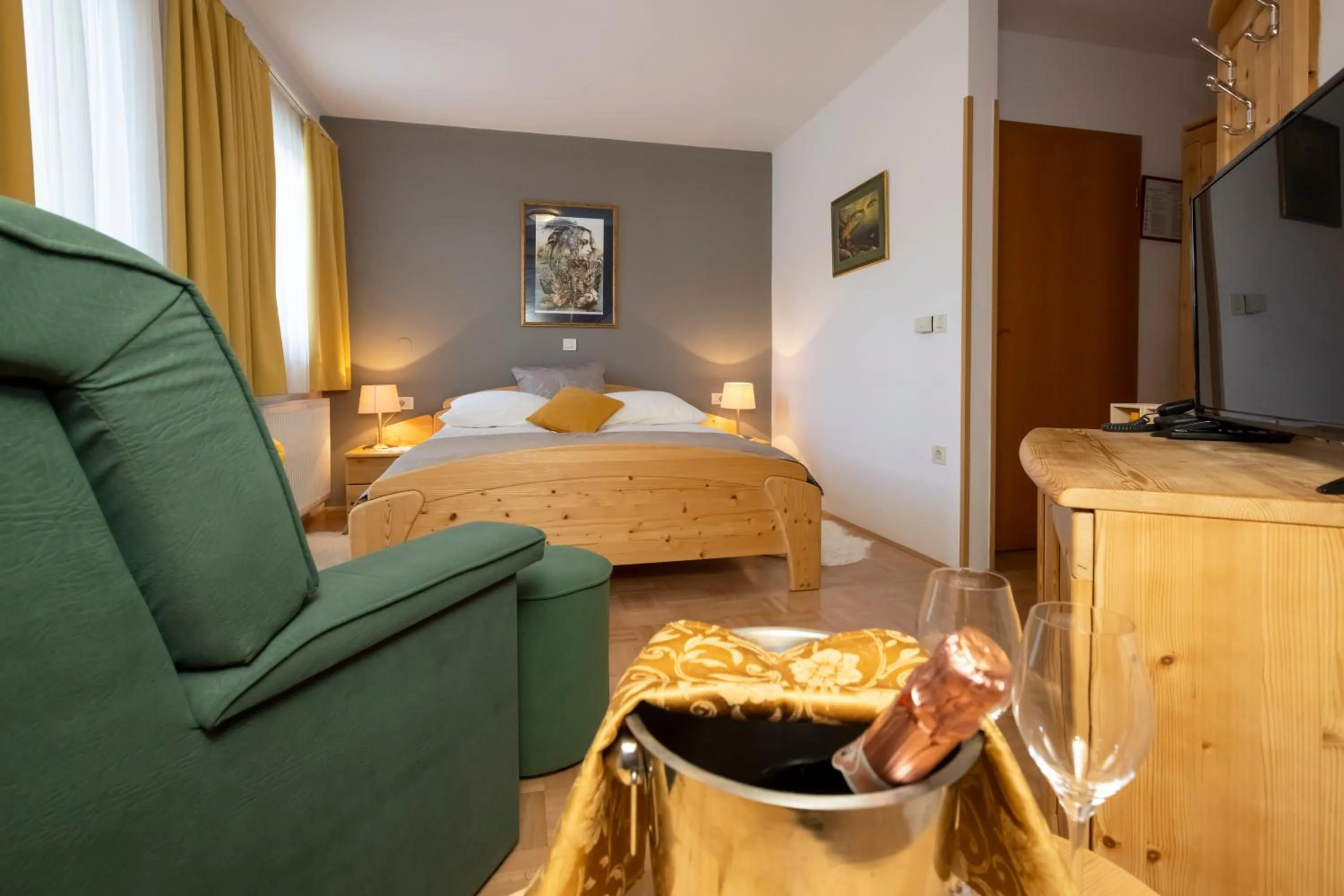 View (from property/room), Bed in Art Hotel Kristal