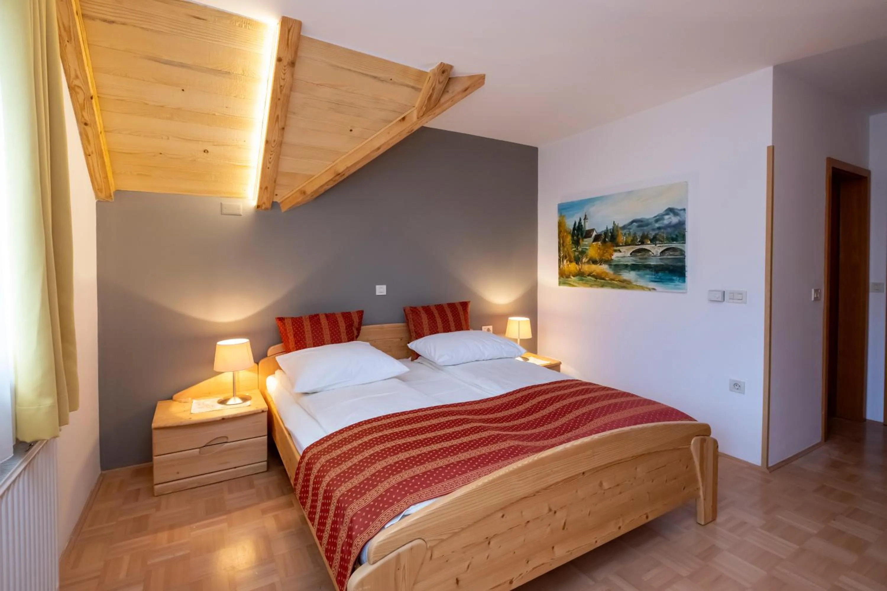 TV and multimedia, Bed in Art Hotel Kristal