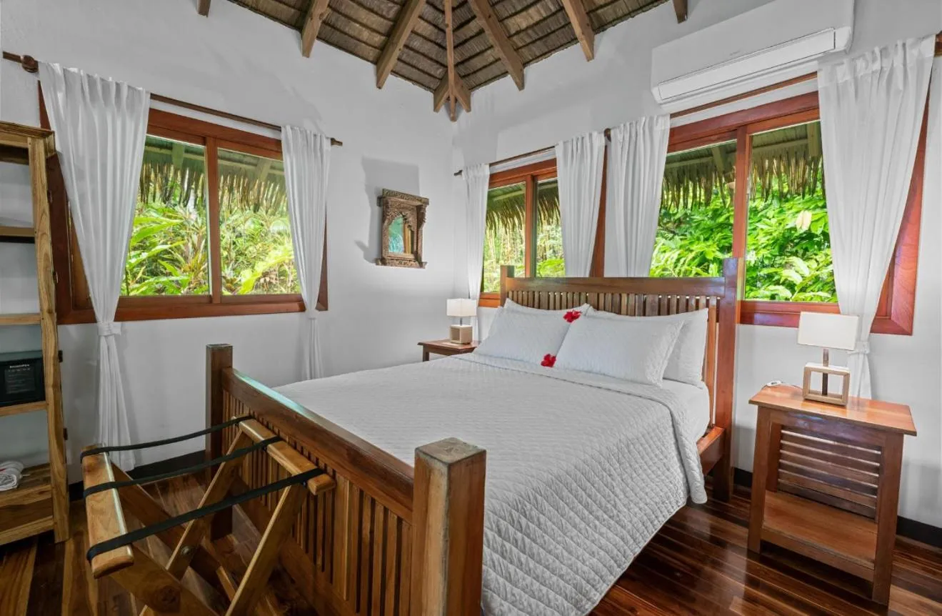 Bed in Copa De Arbol Beach & Rainforest Resort