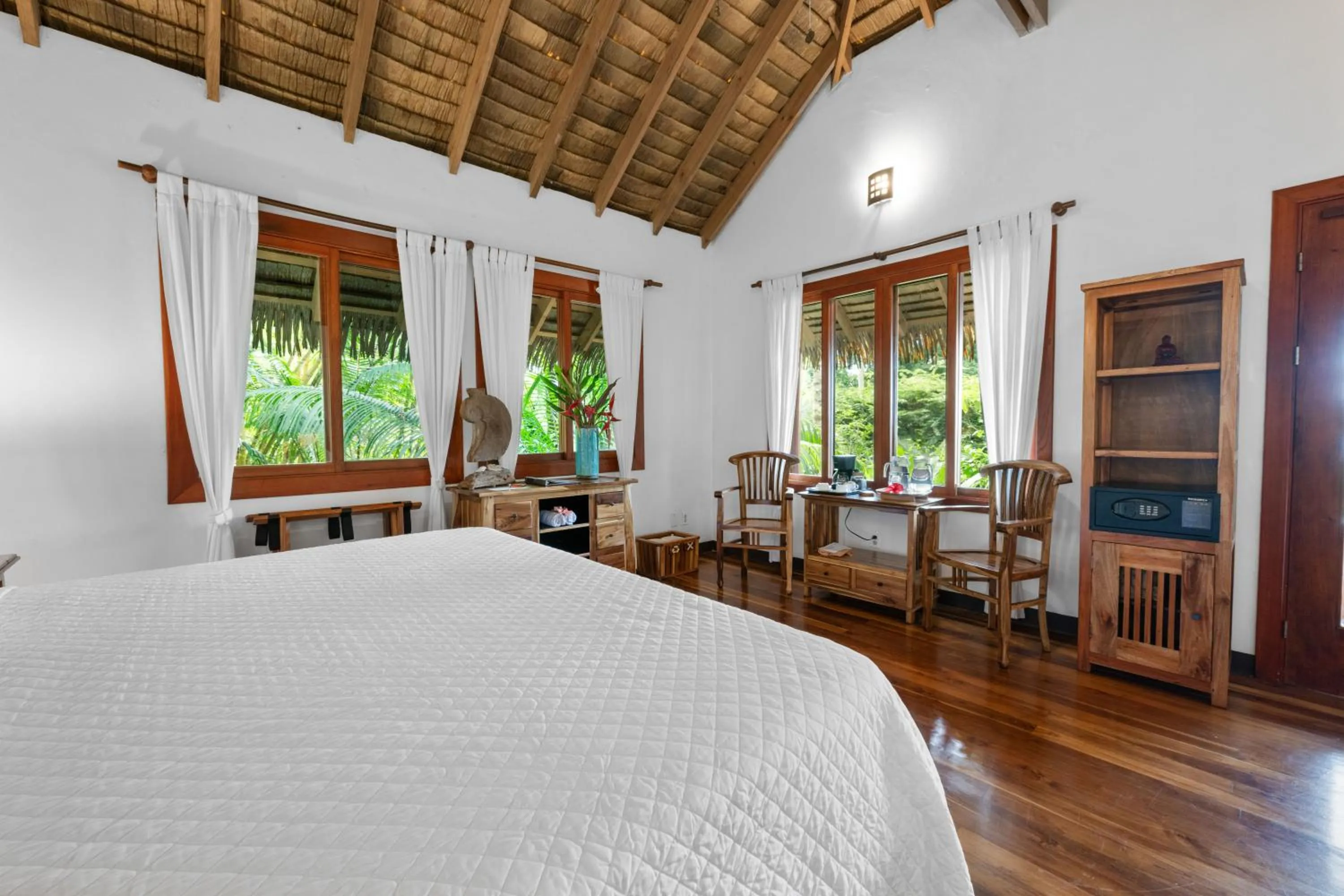 Bedroom, Bed in Copa De Arbol Beach & Rainforest Resort